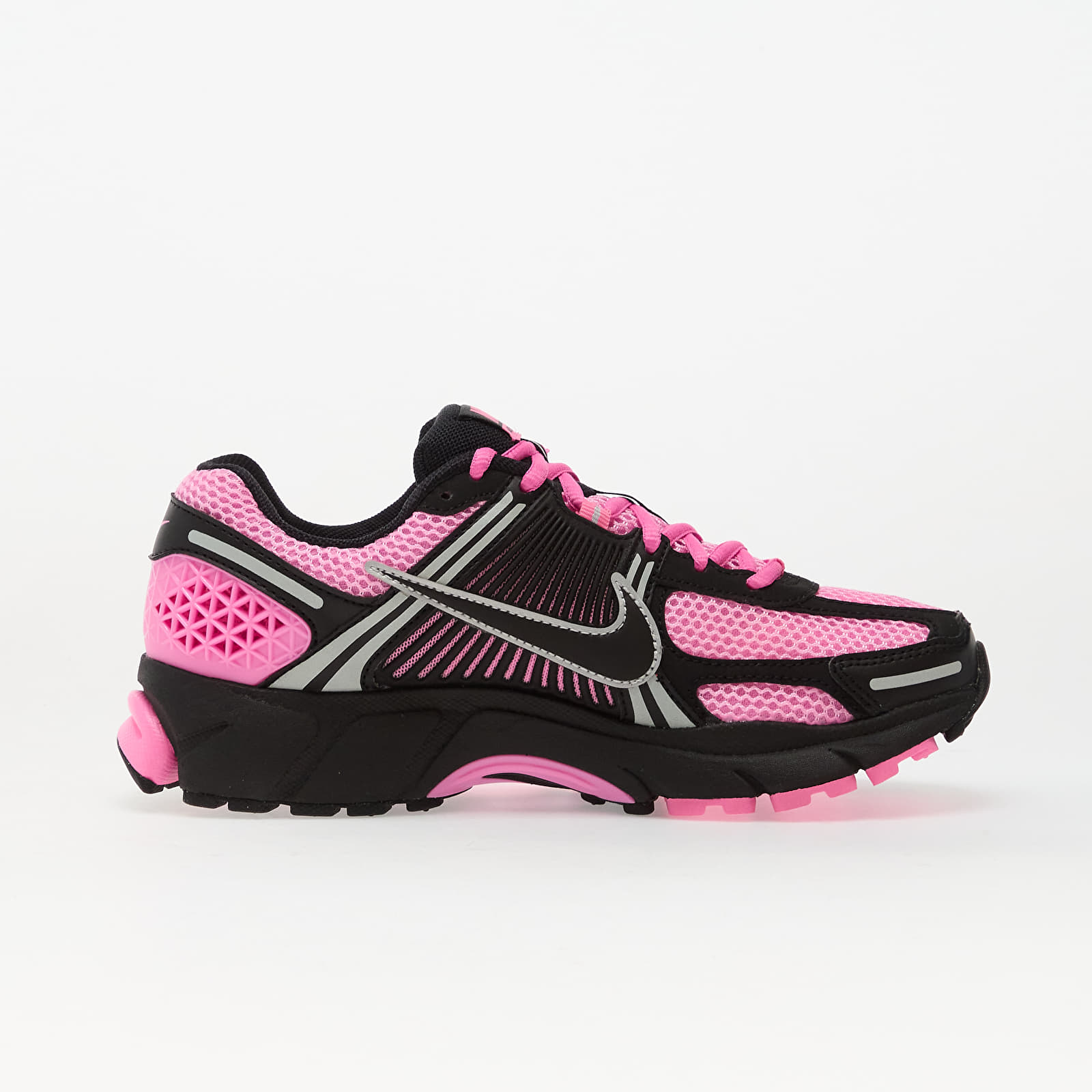 Sneakers und Schuhe für Frauen Nike Zoom Vomero 5 Pink Spell/ Black-Mtlc Platinum-Pink Foam