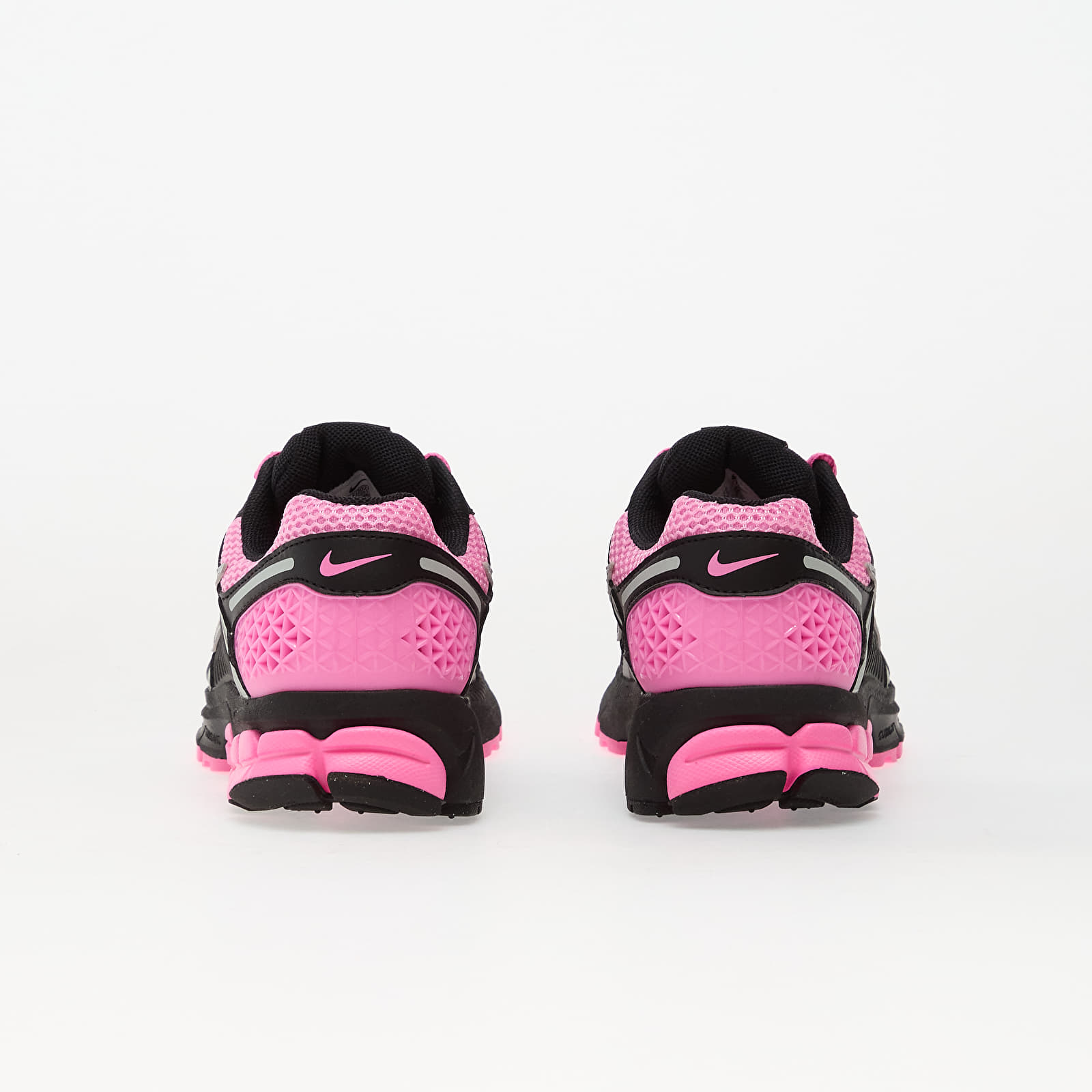 Sneakers und Schuhe für Frauen Nike Zoom Vomero 5 Pink Spell/ Black-Mtlc Platinum-Pink Foam