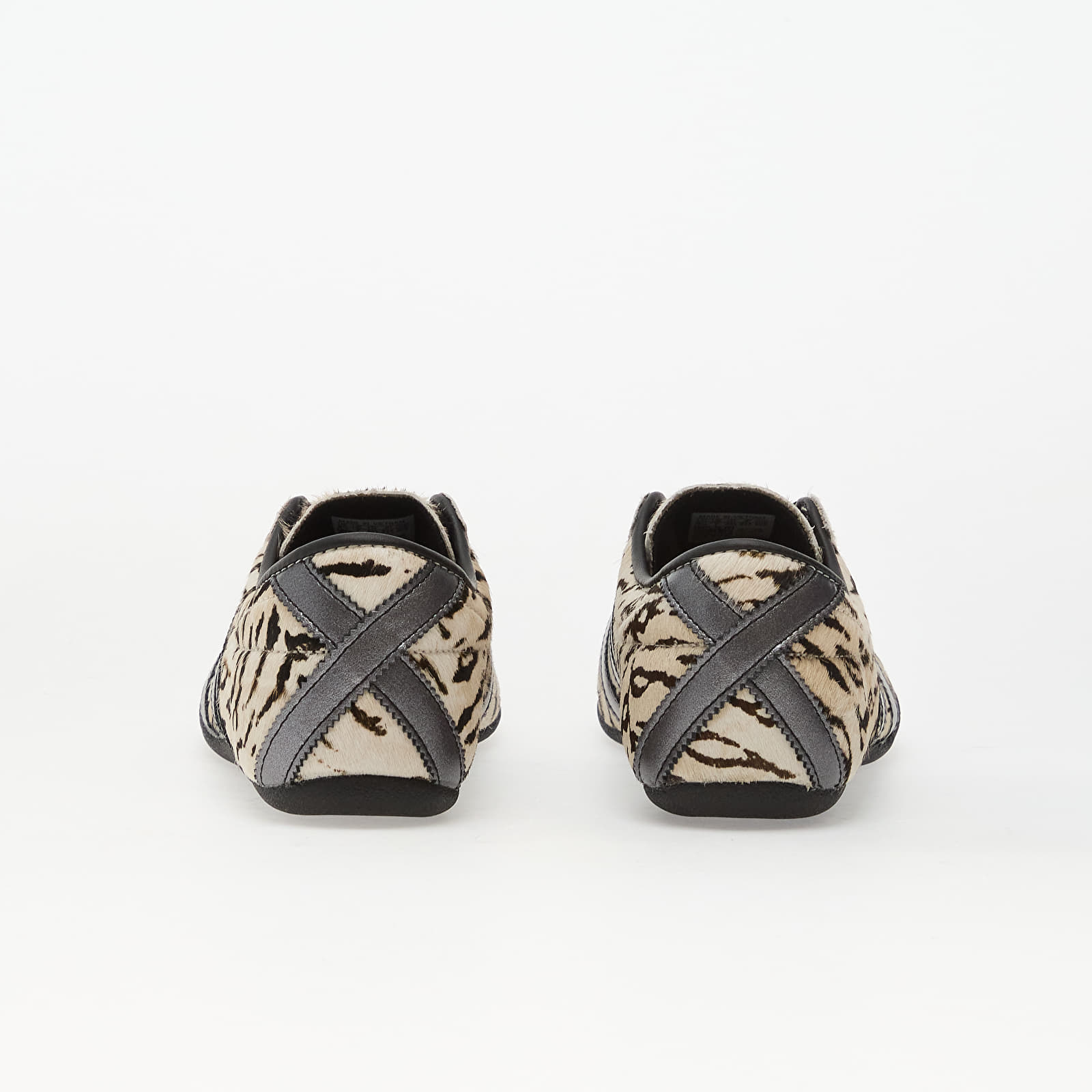 Încălțăminte și sneakerși pentru femei adidas TOKYO Off White/ Core Black/ Wonder White