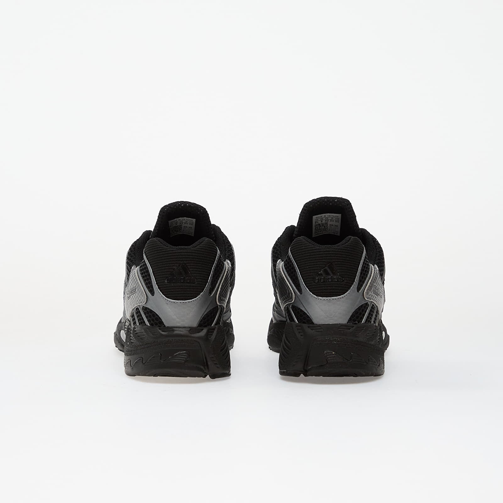 Moški čevlji adidas Adistar Control 3 Core Black/ Iron Metalic/ Ftw White