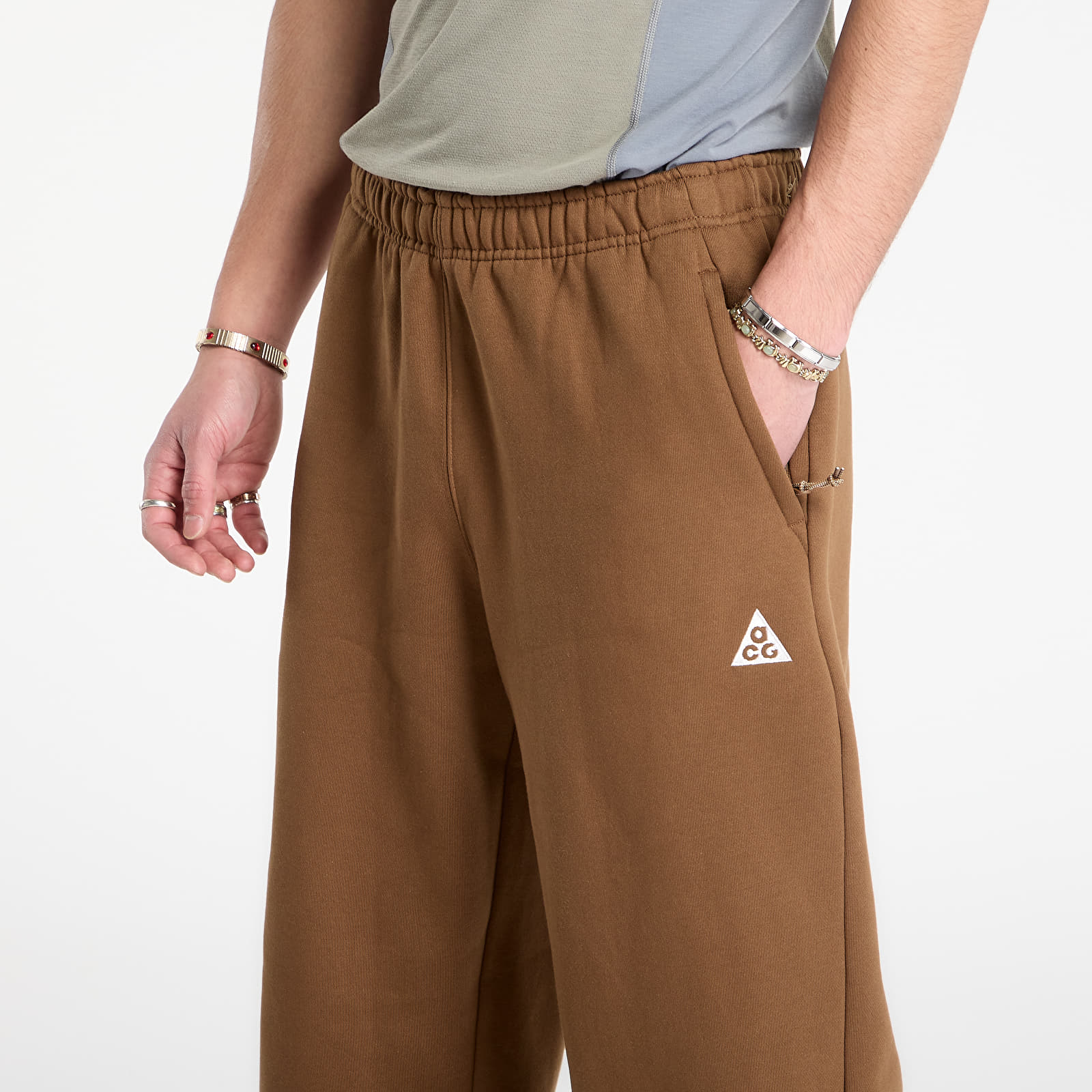 Trenerke Nike ACG "Tuff Fleece" Pants Mosswood Brown/ Summit White