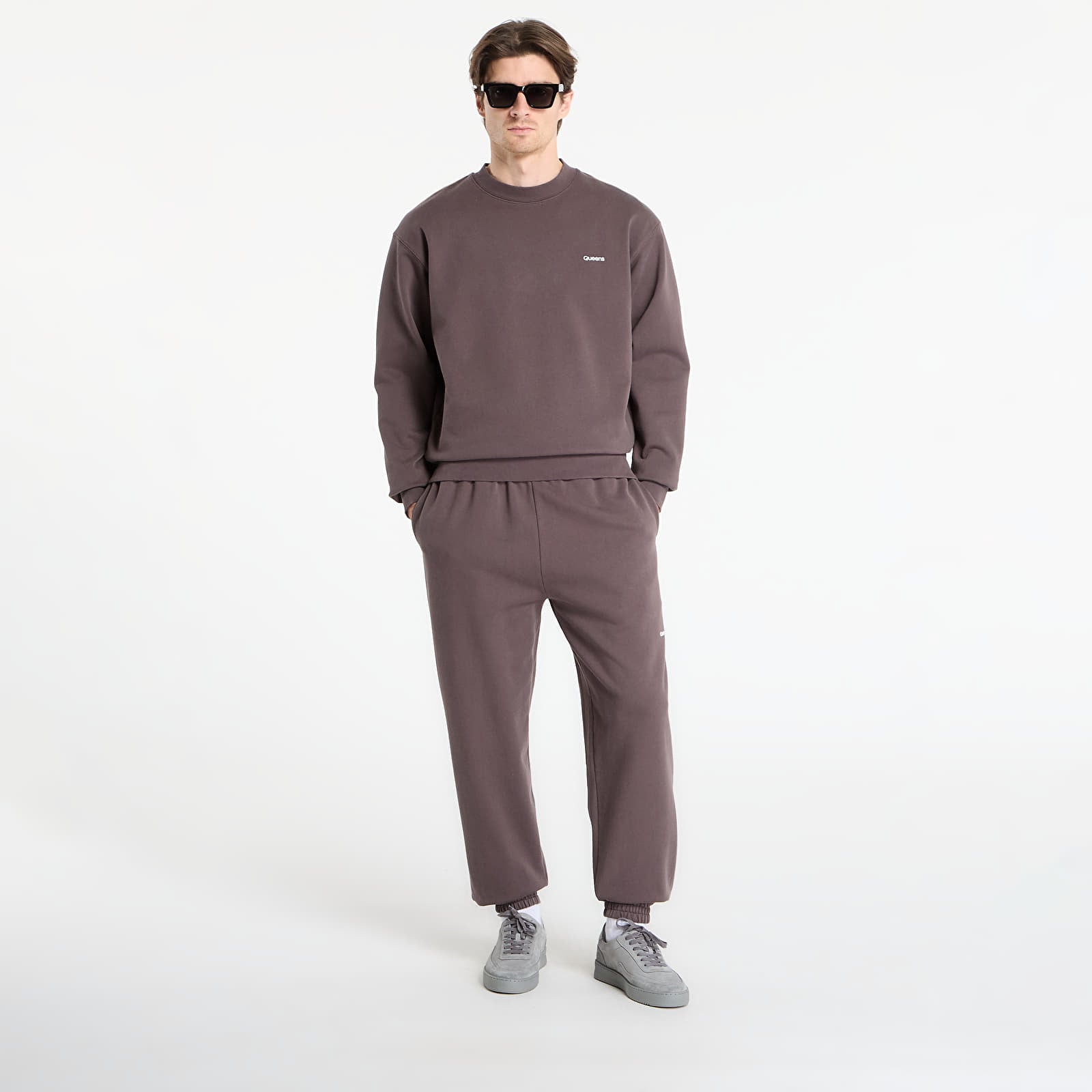 Sweatshirts Queens Men's Sweats Essential Crewneck Mauve