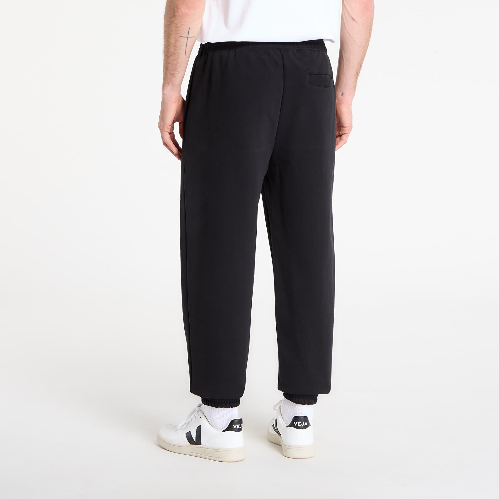 Pantaloni della tuta Queens Men's Sweats Essential Sweatpants Black