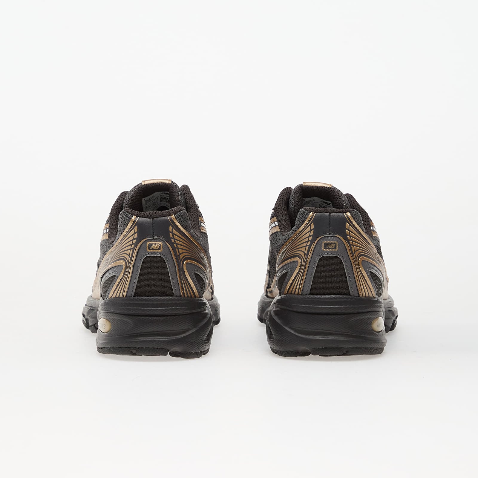 Vyriški sportbačiai ir batai New Balance 740S Black