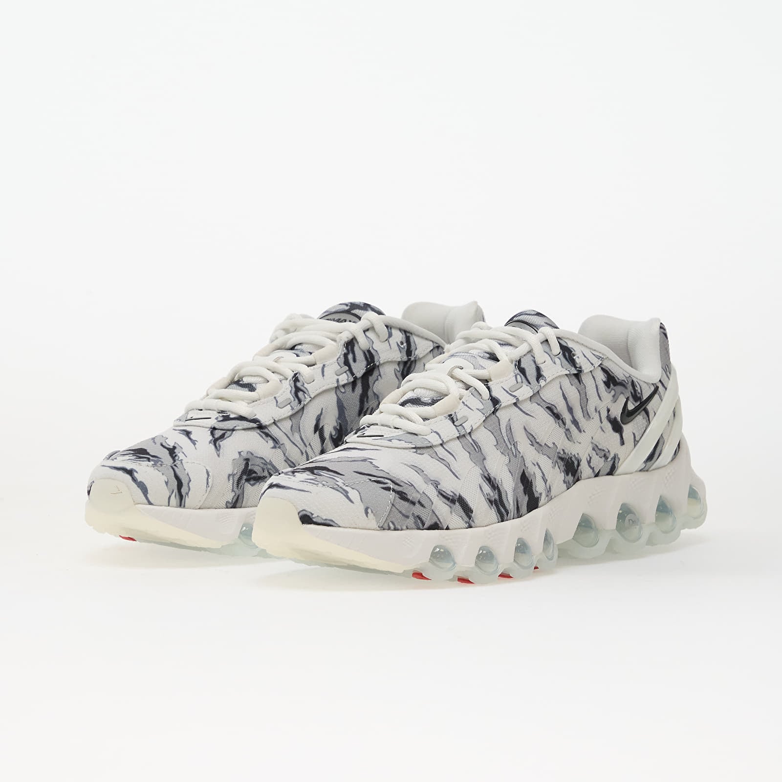 Chaussures et baskets homme Nike Air Max Dn8 Prm Summit White/ Dk Smoke Grey-Cool Grey