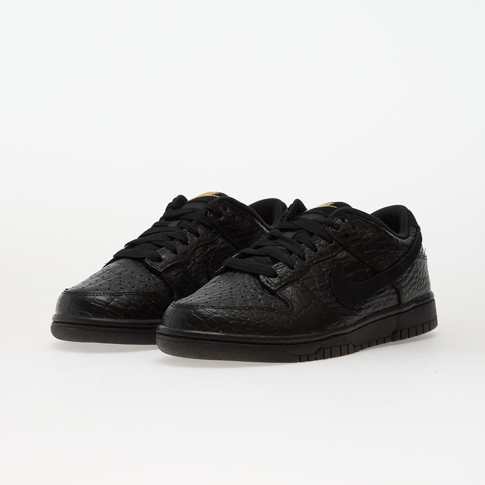 Sneakers und Schuhe für Frauen Nike Dunk Low Black/ Black-Metallic Gold-Off Noir