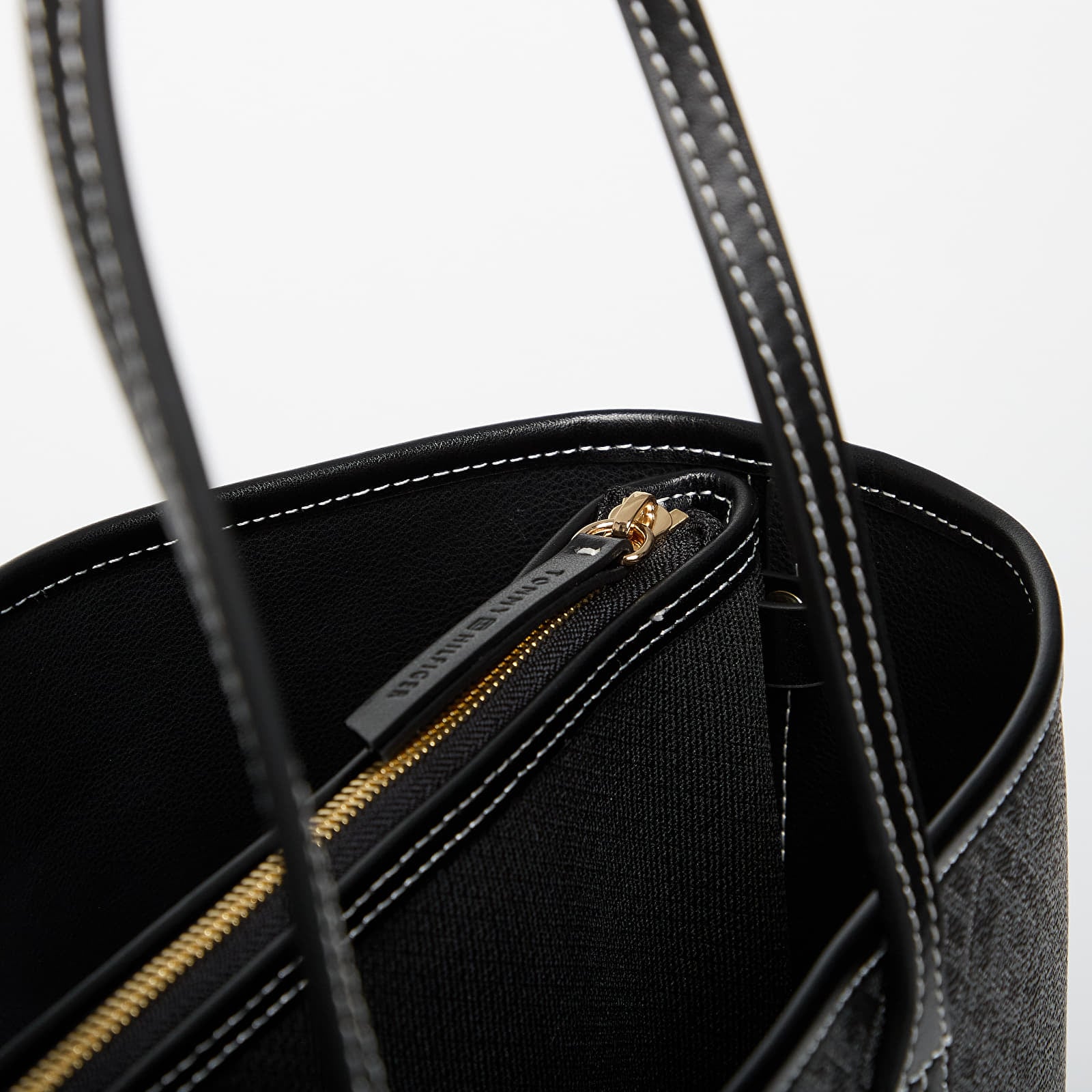 Plecu somas Tommy Hilfiger Th Monoplay Leather Tote Black