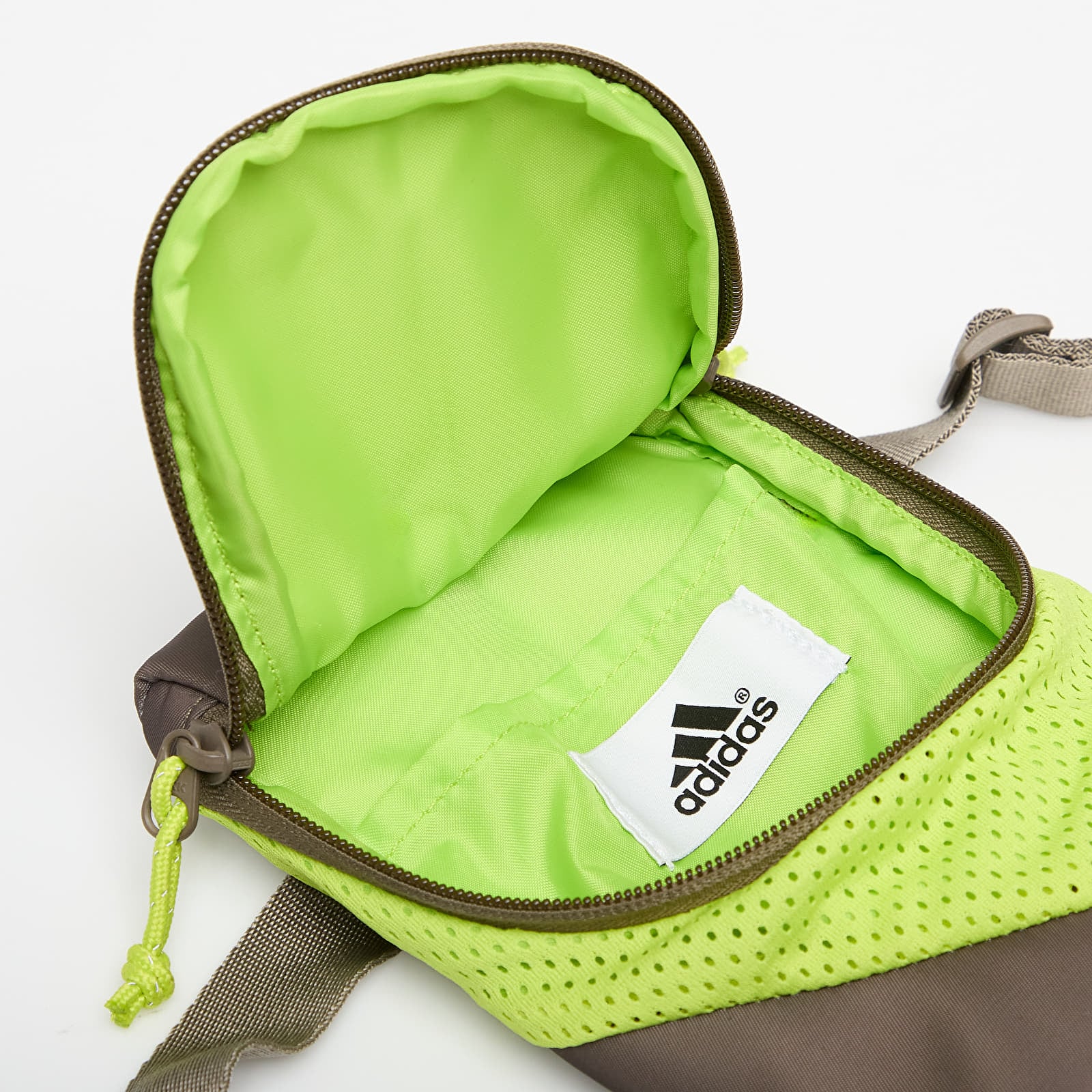 Umhängetaschen für Männer adidas Ac Sib Blabro/ Semi Solar Yellow