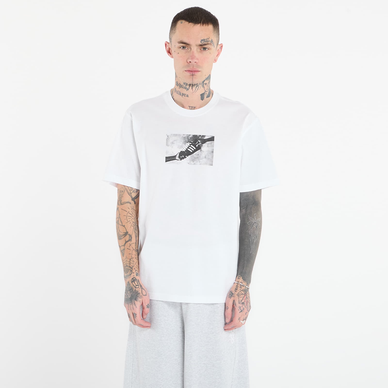 T-Shirts Männer adidas Gfx T White