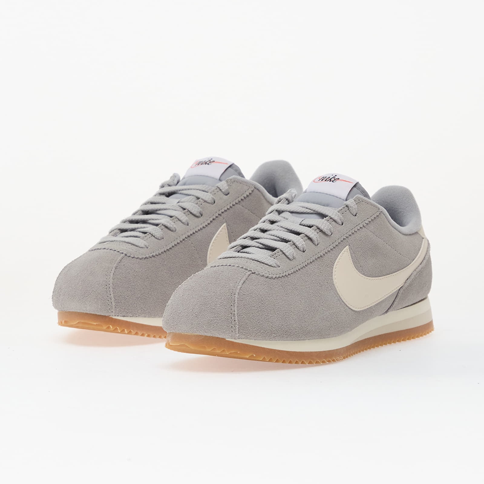 Дамски кецове и обувки Nike W Cortez Lt Smoke Grey/ Lt Orewood Brn-Sail