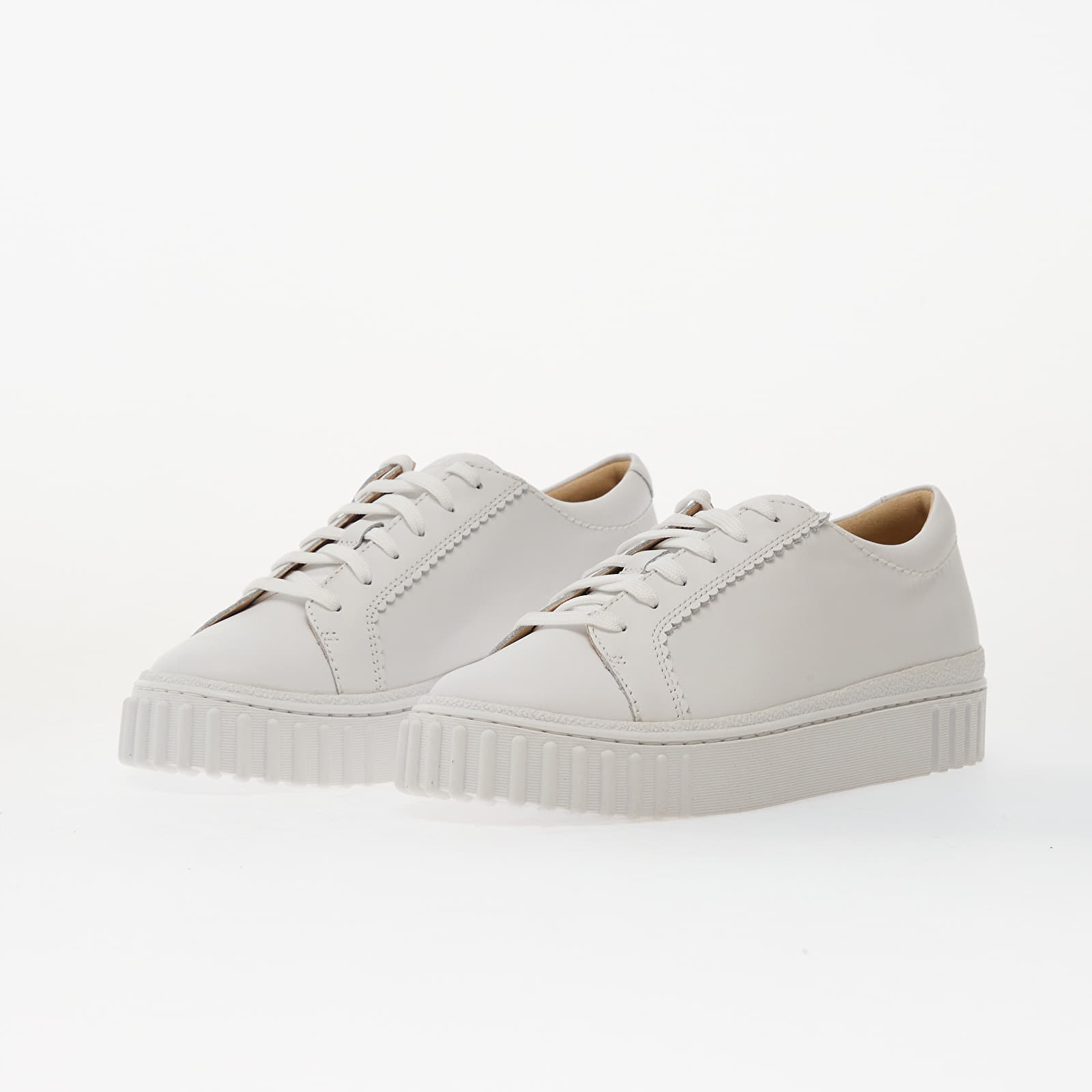 Γυναικεία παπούτσια Clarks Mayhill Walk White Leather