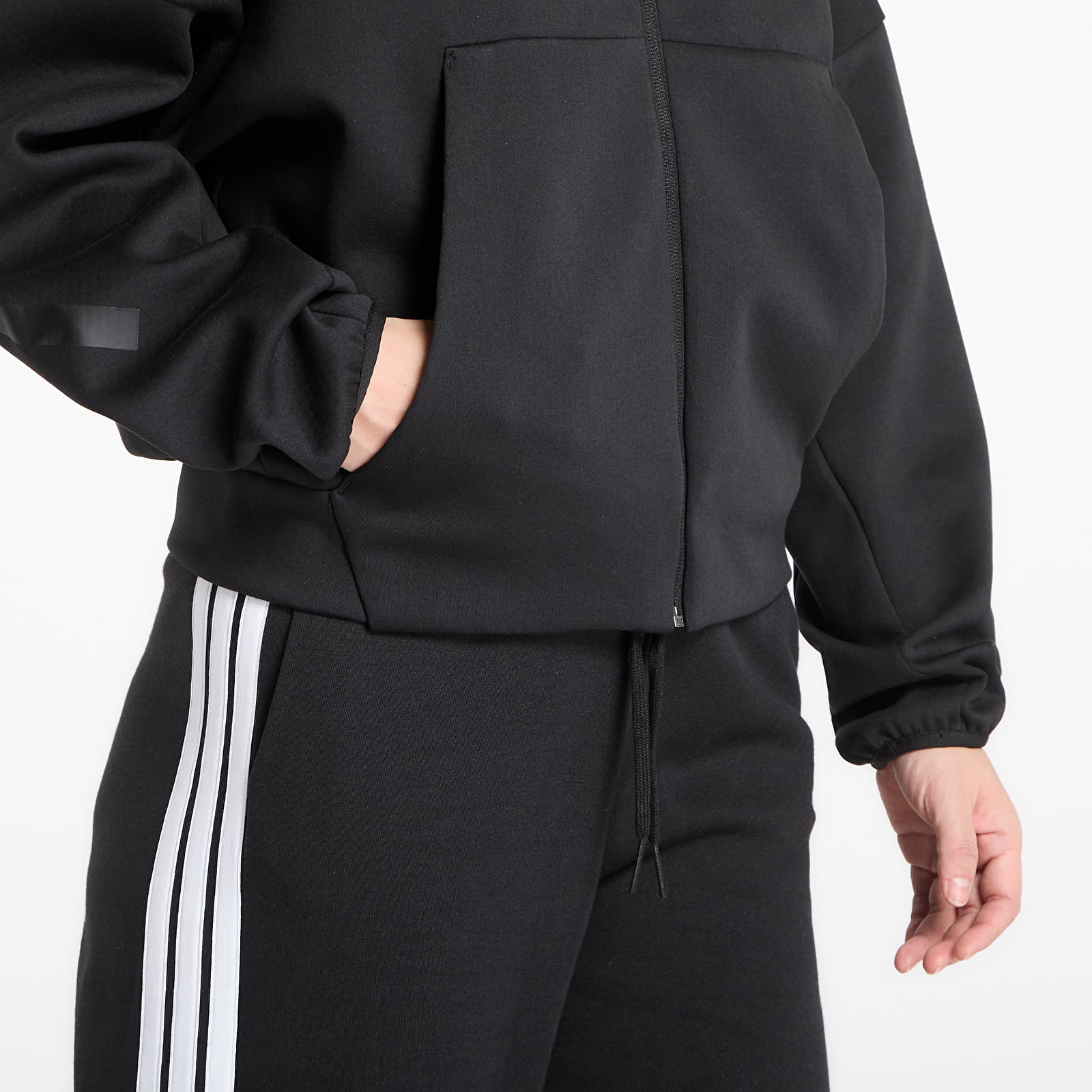 Sweatshirts für Frauen adidas W Z.N.E. Fz Black