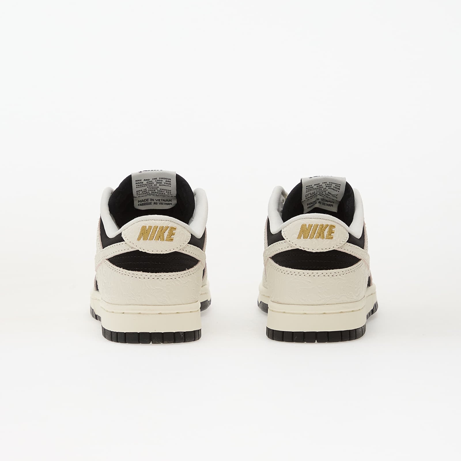 Ženske tenisice Nike W Dunk Low Black/ Sail-Sail-Metallic Gold