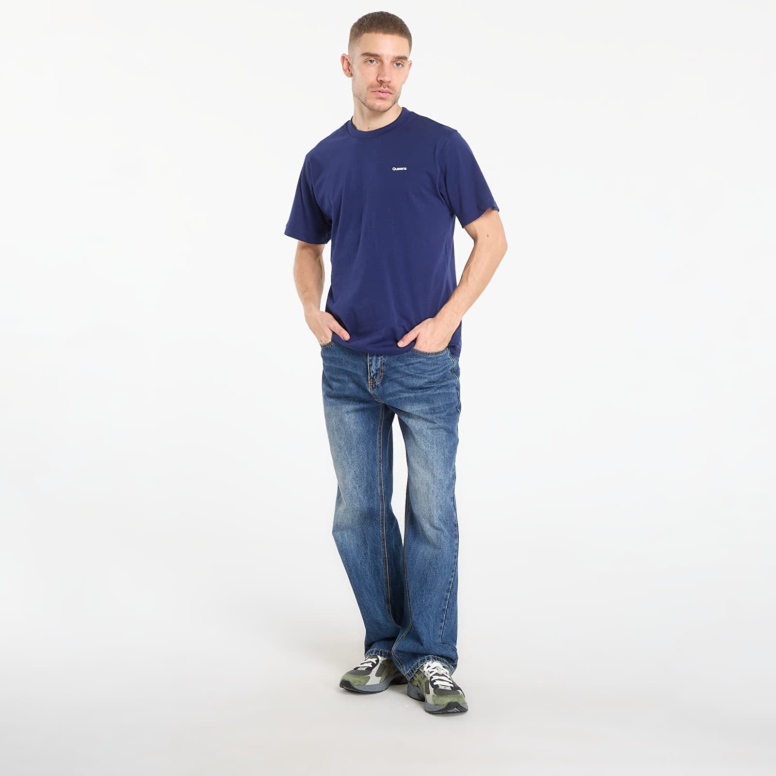 Pólók Queens Men's Esssential T-Shirt With Contrast Print 5-Pack Black/ Black/ White/ White/ Navy