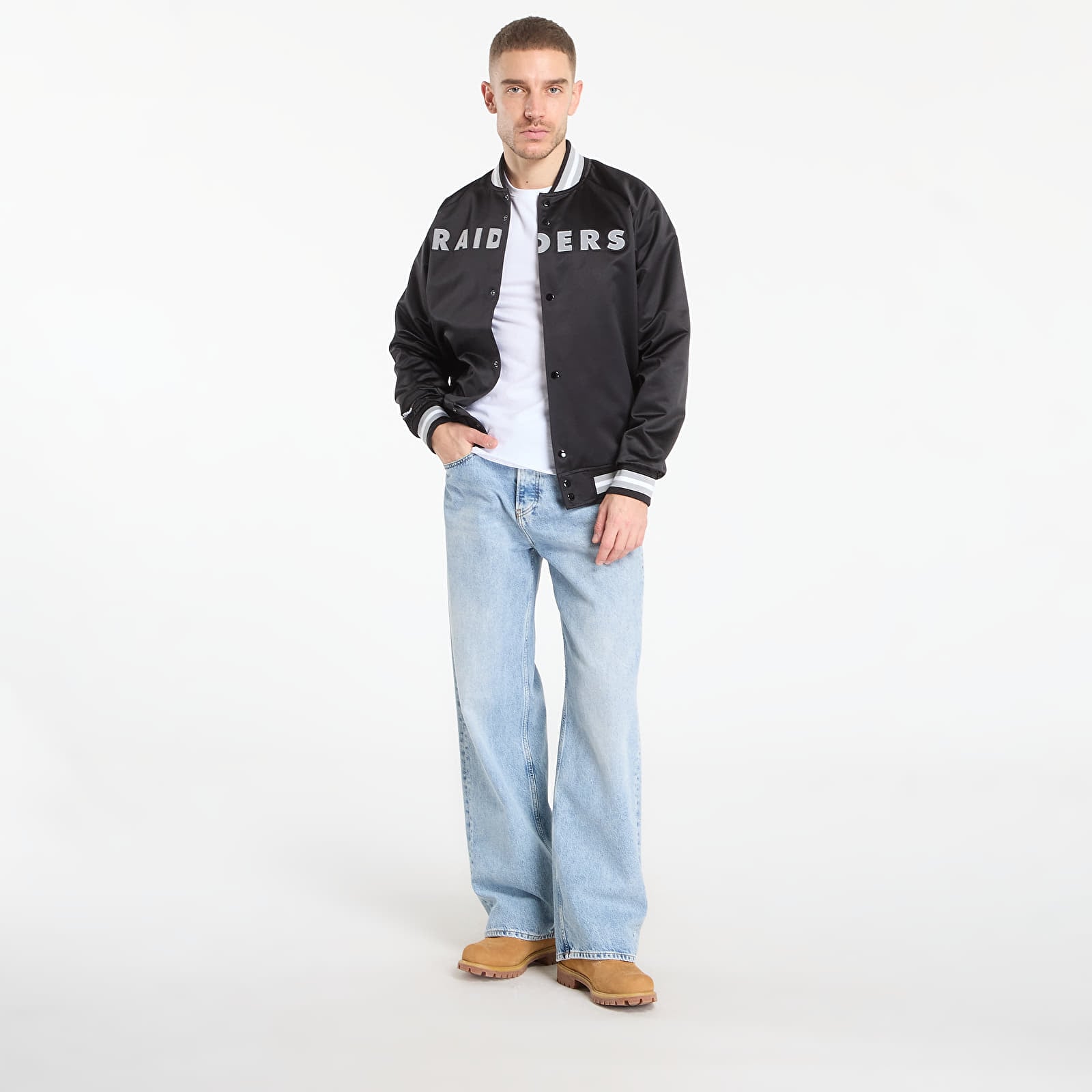 Dzsekik Mitchell & Ness NFL Lightweight Satin Jacket Vintage Logo Raiders Black