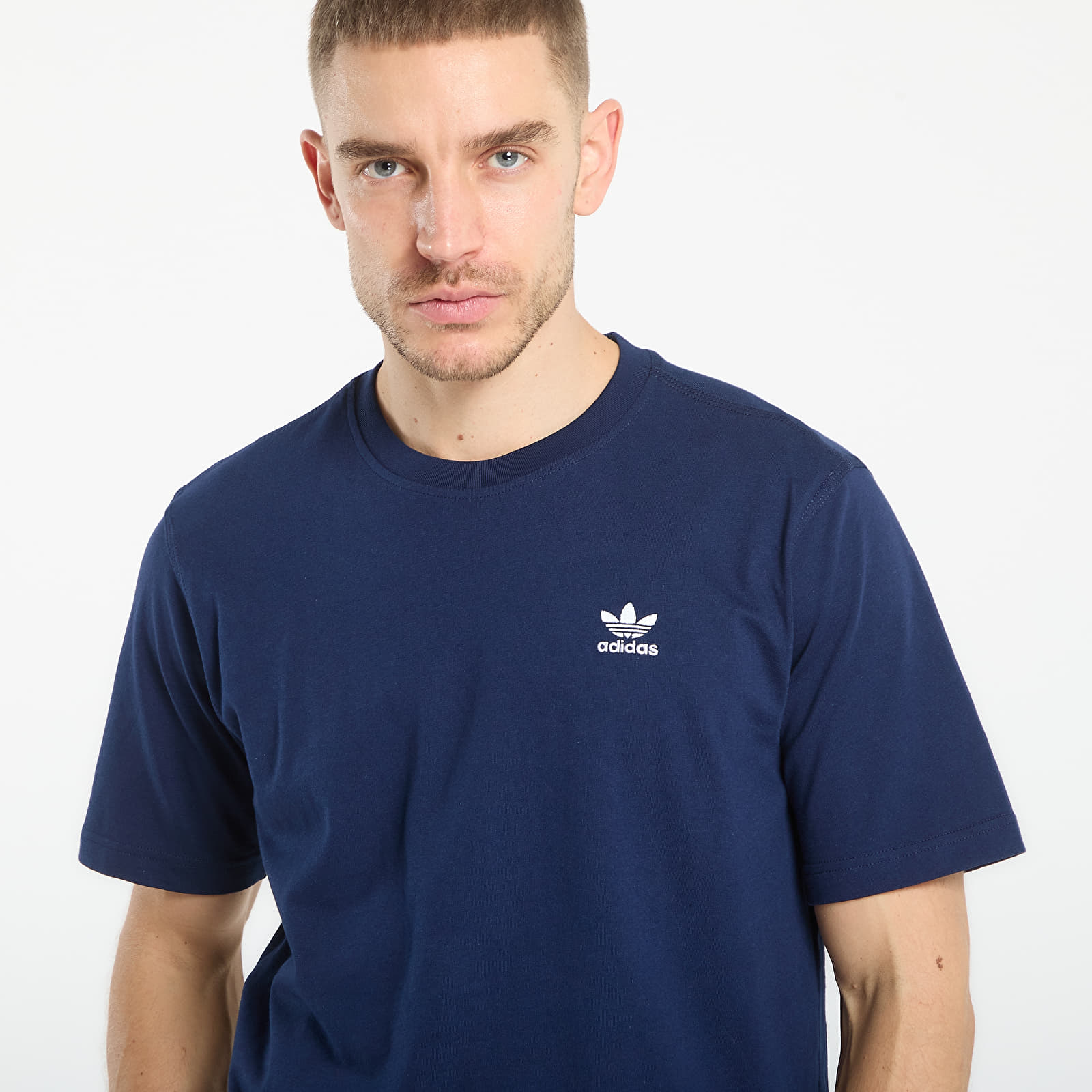 Футболки adidas Trefoil Essentials Tee Night Indigo/ Off White