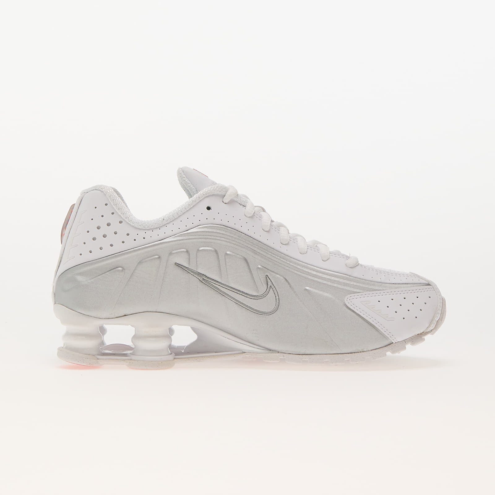 Sneakers og sko til kvinder Nike W Shox R4 White/ White-Metallic Silver-Max Orange