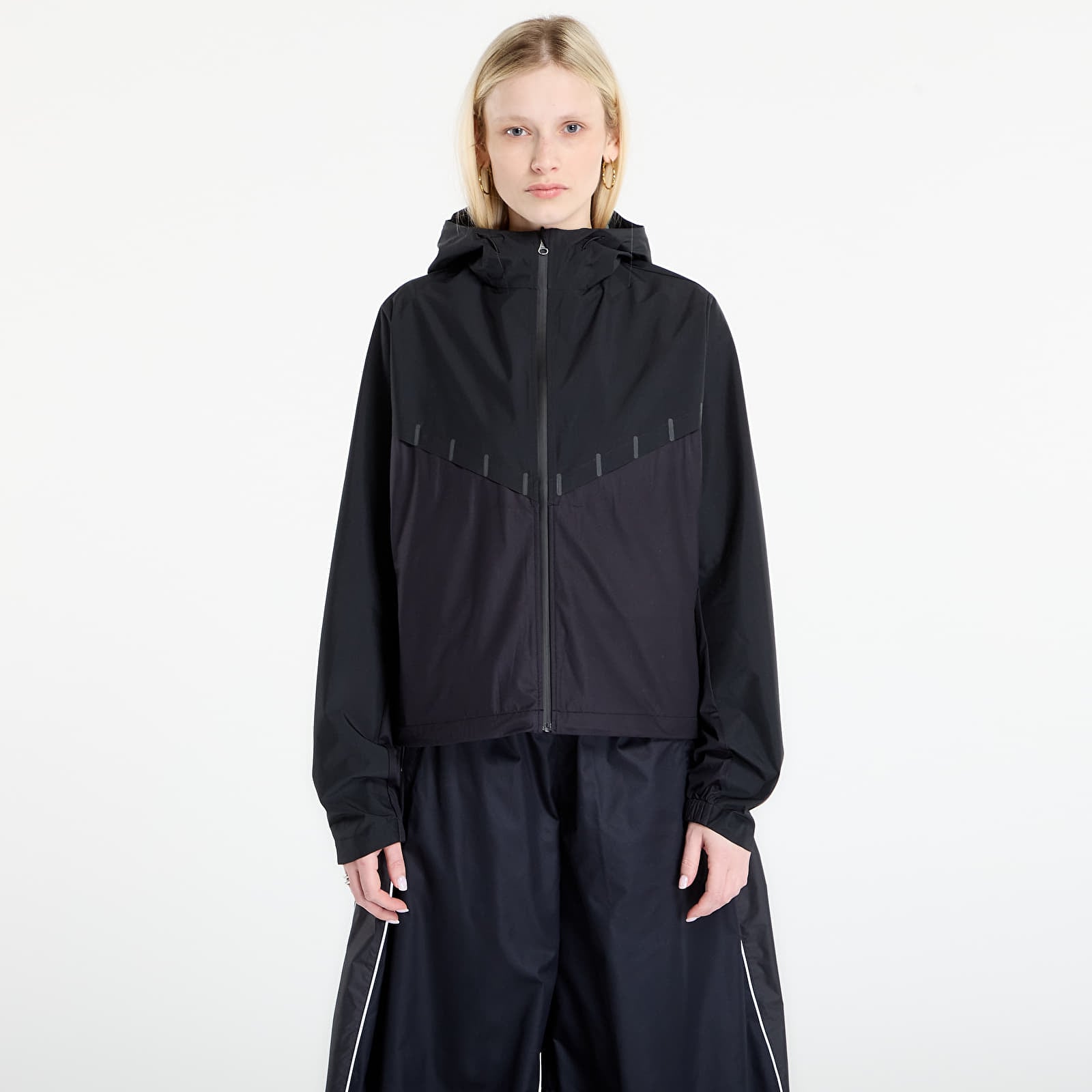 Giacche da donna Nike AeroSwift Aerogami Women's Storm-FIT Running Jacket Black/ Black