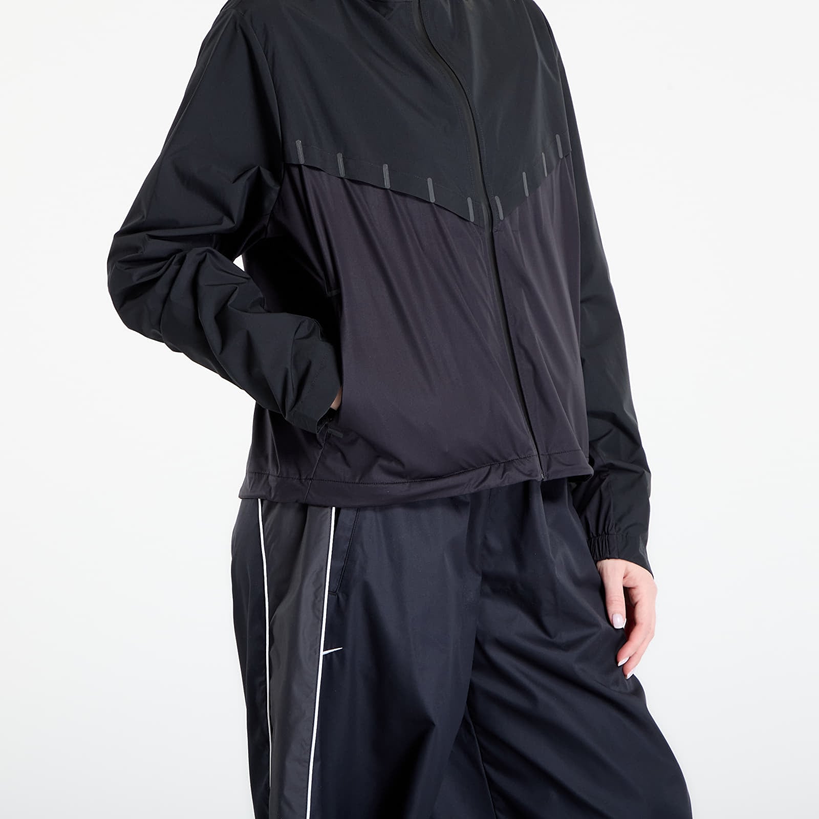 Giacche da donna Nike AeroSwift Aerogami Women's Storm-FIT Running Jacket Black/ Black