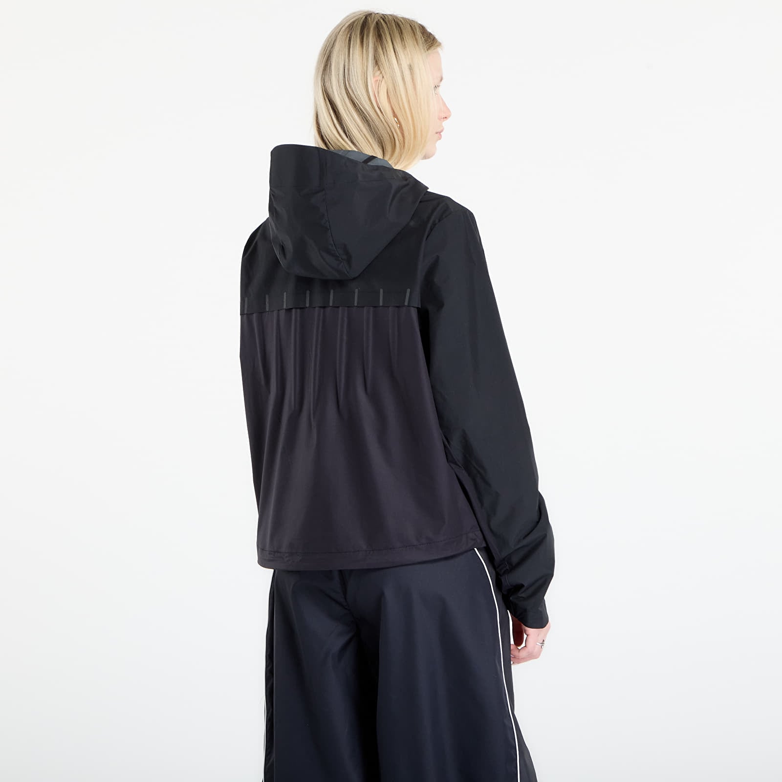 Giacche da donna Nike AeroSwift Aerogami Women's Storm-FIT Running Jacket Black/ Black