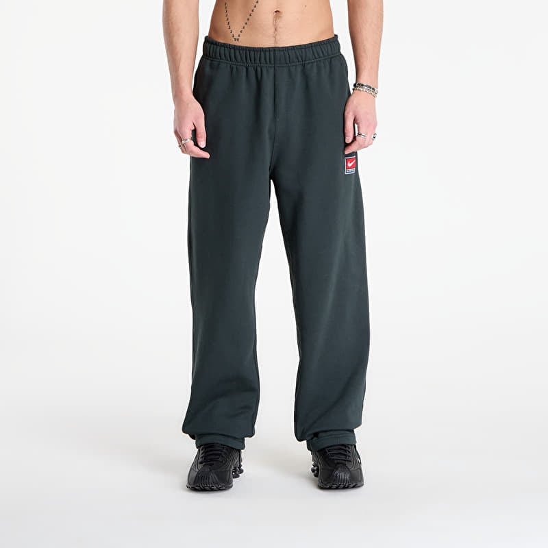 Tepláky Nike Solo Swoosh Men's Fleece Open-Hem Pants Black Spruce/ White