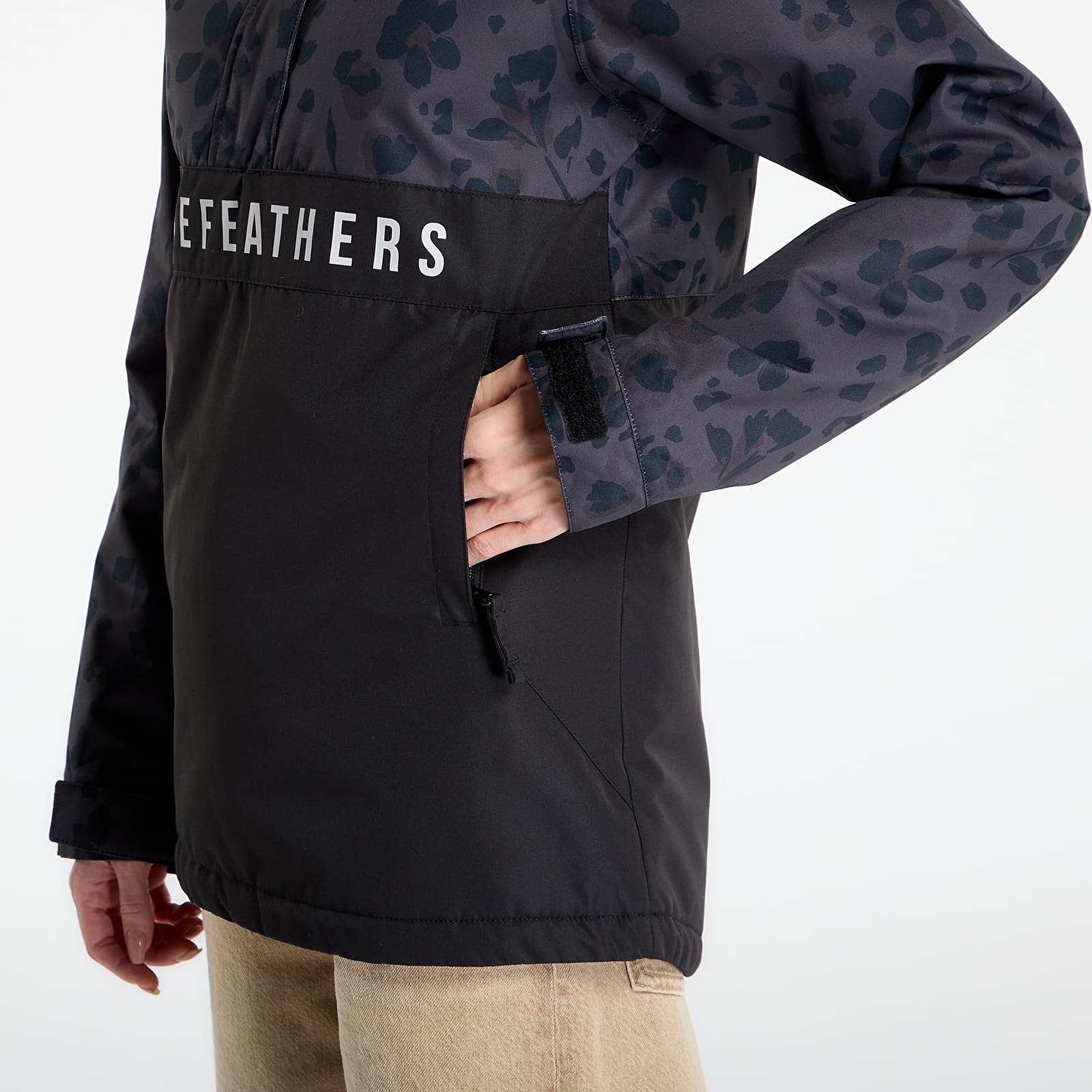 Dámské bundy Horsefeathers Tala Jacket Floral Cheetah