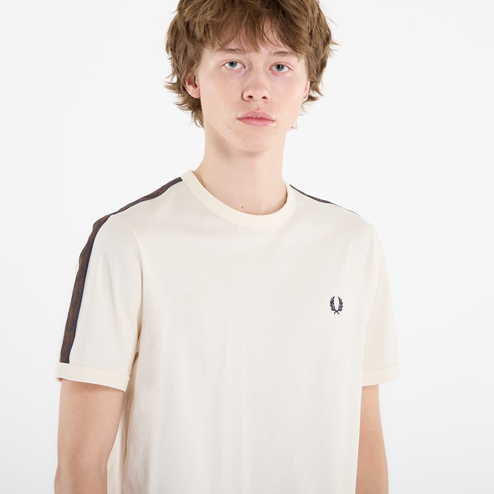 Pánská trička FRED PERRY Contrast Tape Ringer T-Shirt Ecru/ Burntobacco