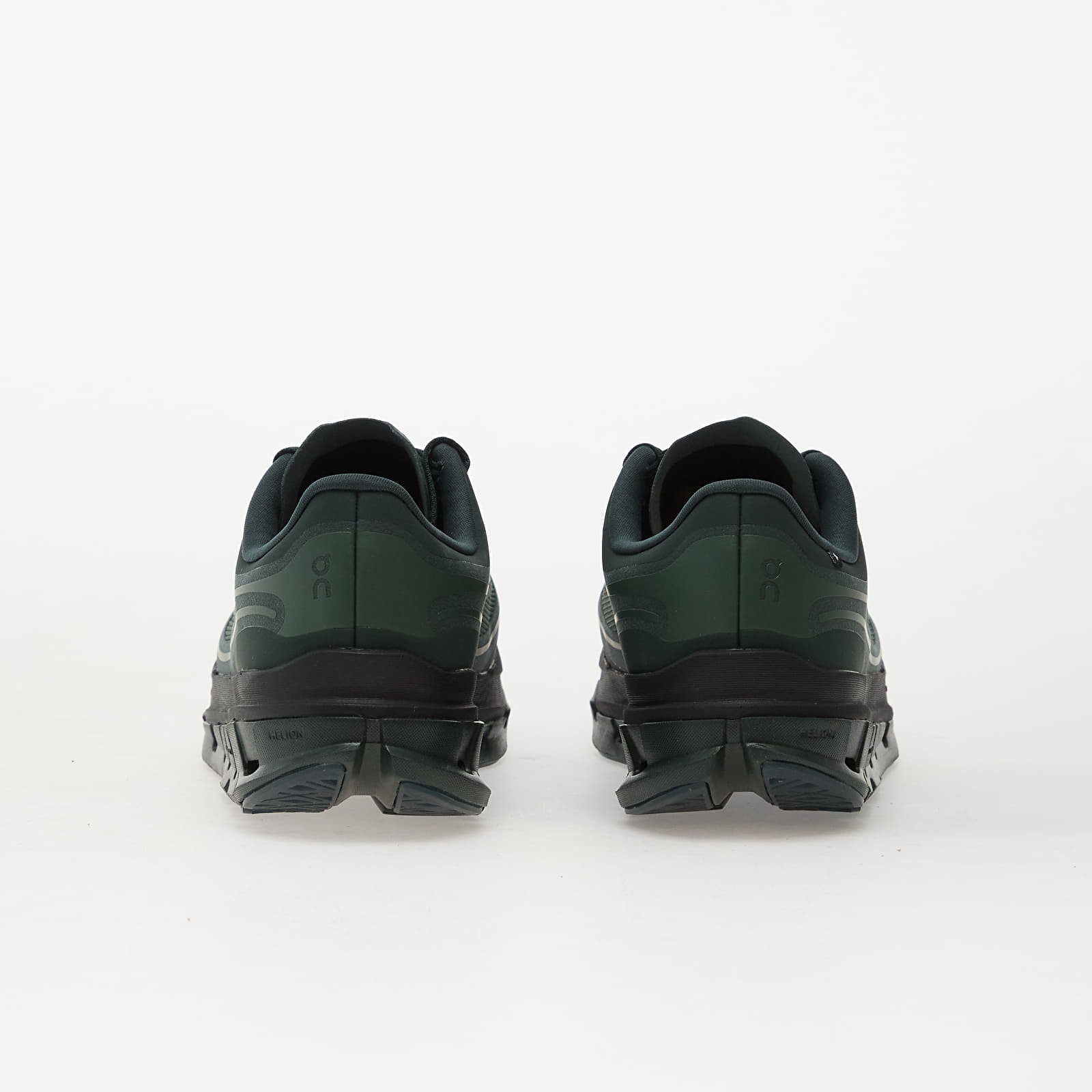 Women's sneakers and shoes On W Cloudflow 5 Ad Obsidian/ Evergreen