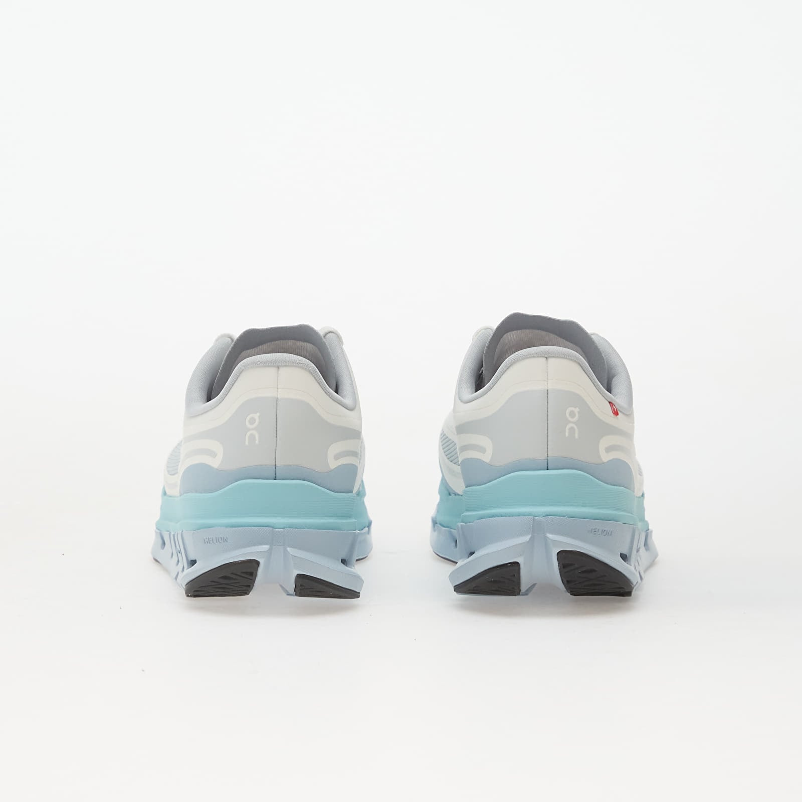 Men's sneakers and shoes On M Cloudflow 5 Ad Hail/ White