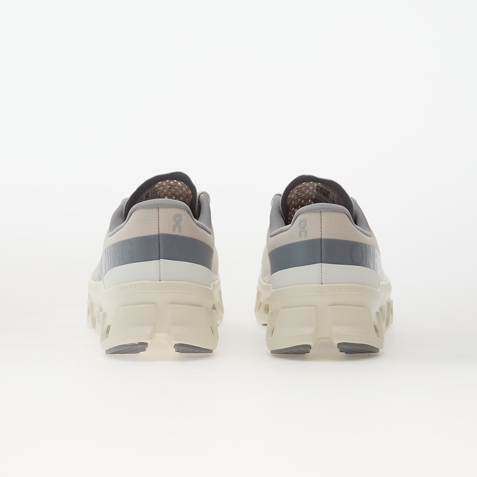 Miesten lenkkarit ja kengät On M Cloudmonster 1 Pearl/ Ivory