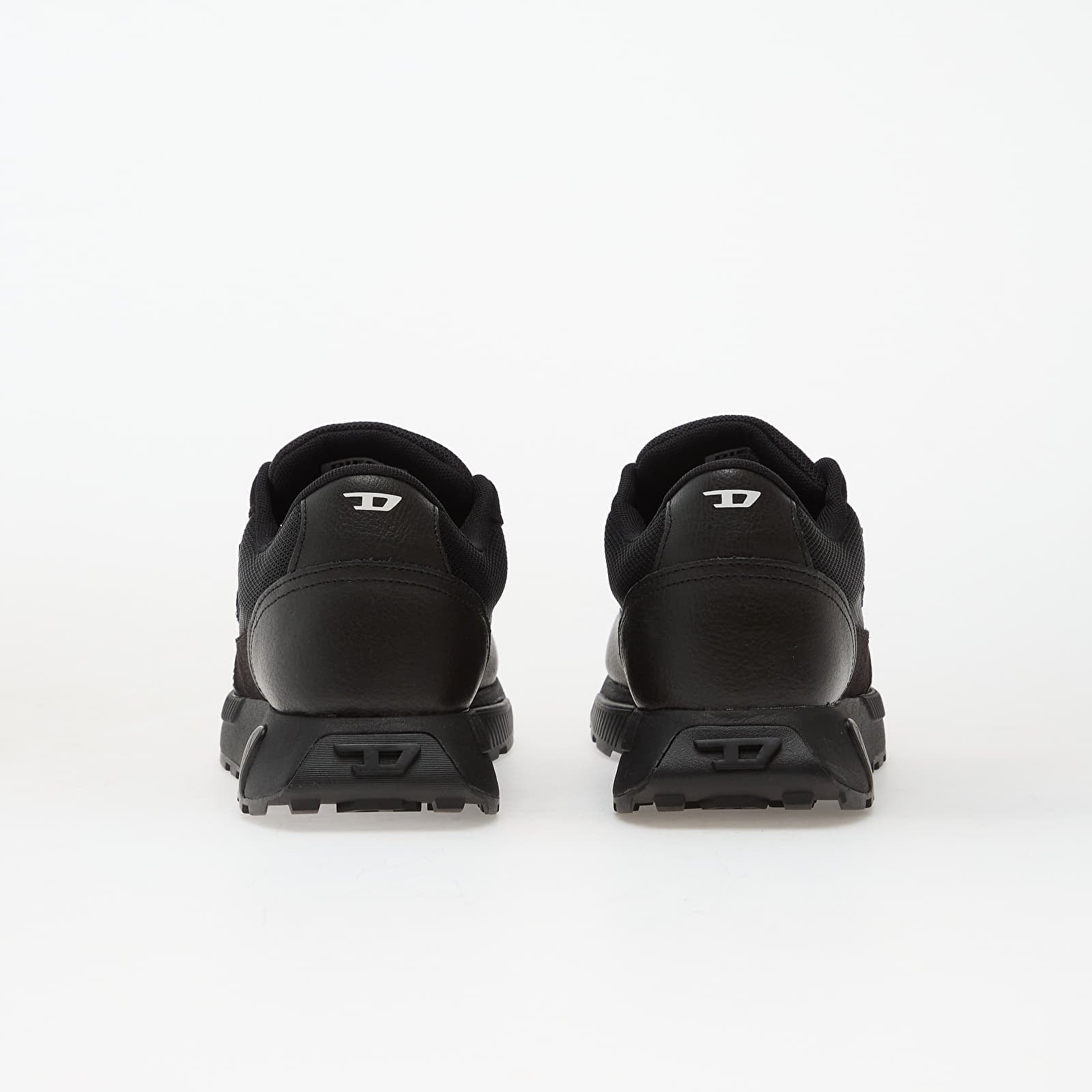 Încălțăminte și sneakerși pentru bărbați DIESEL Tame-D S-Tame D-Up Sneakers Black/ Black