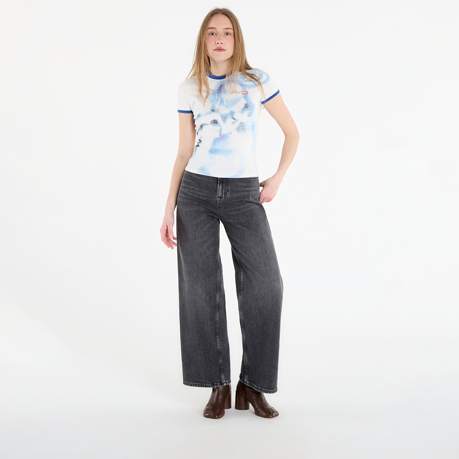 Ženske majice  DIESEL T-Uncuties-Long-S1 T-Shirt Off White