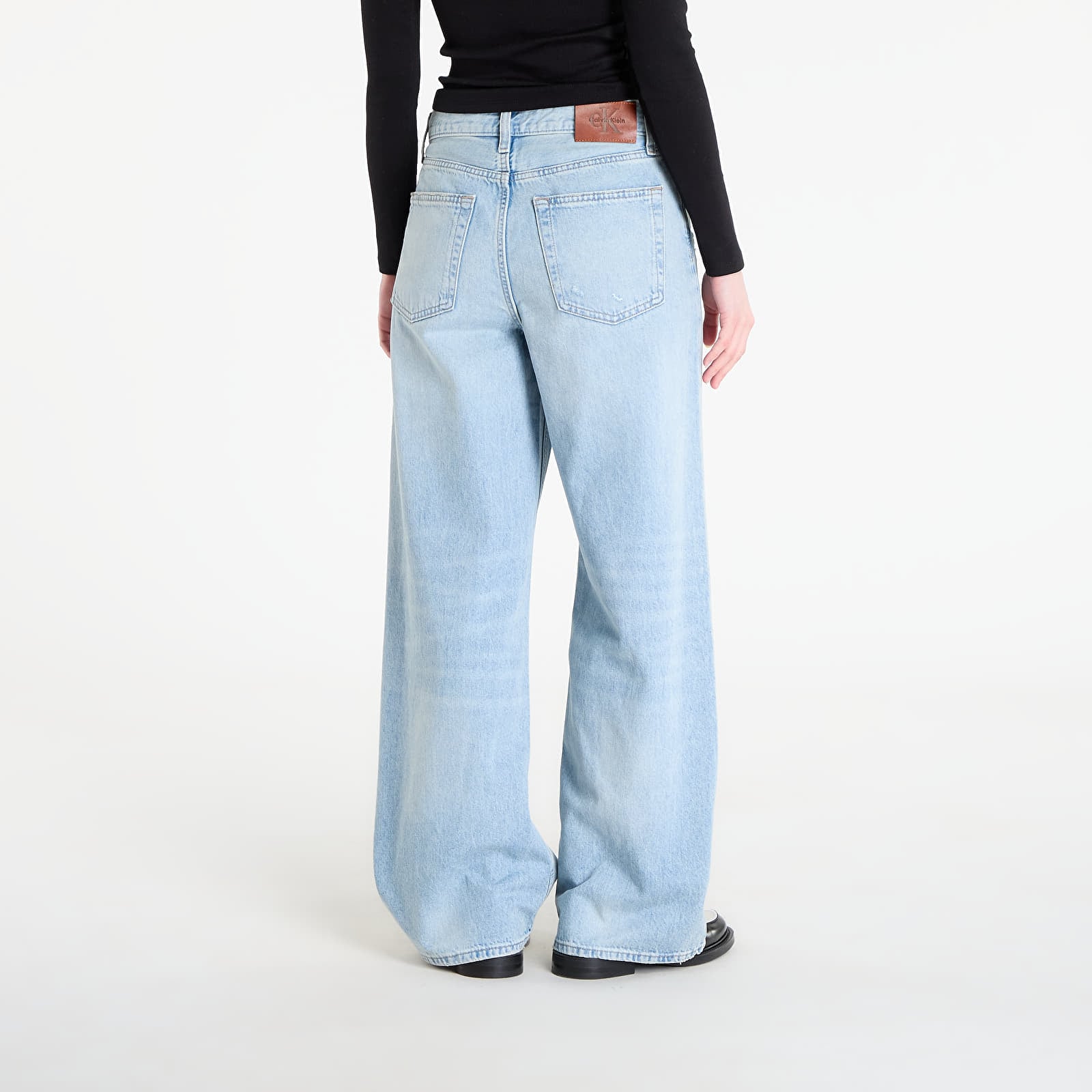 Blugi pentru femei Calvin Klein Jeans Low Rise Baggy Ramshead Blue