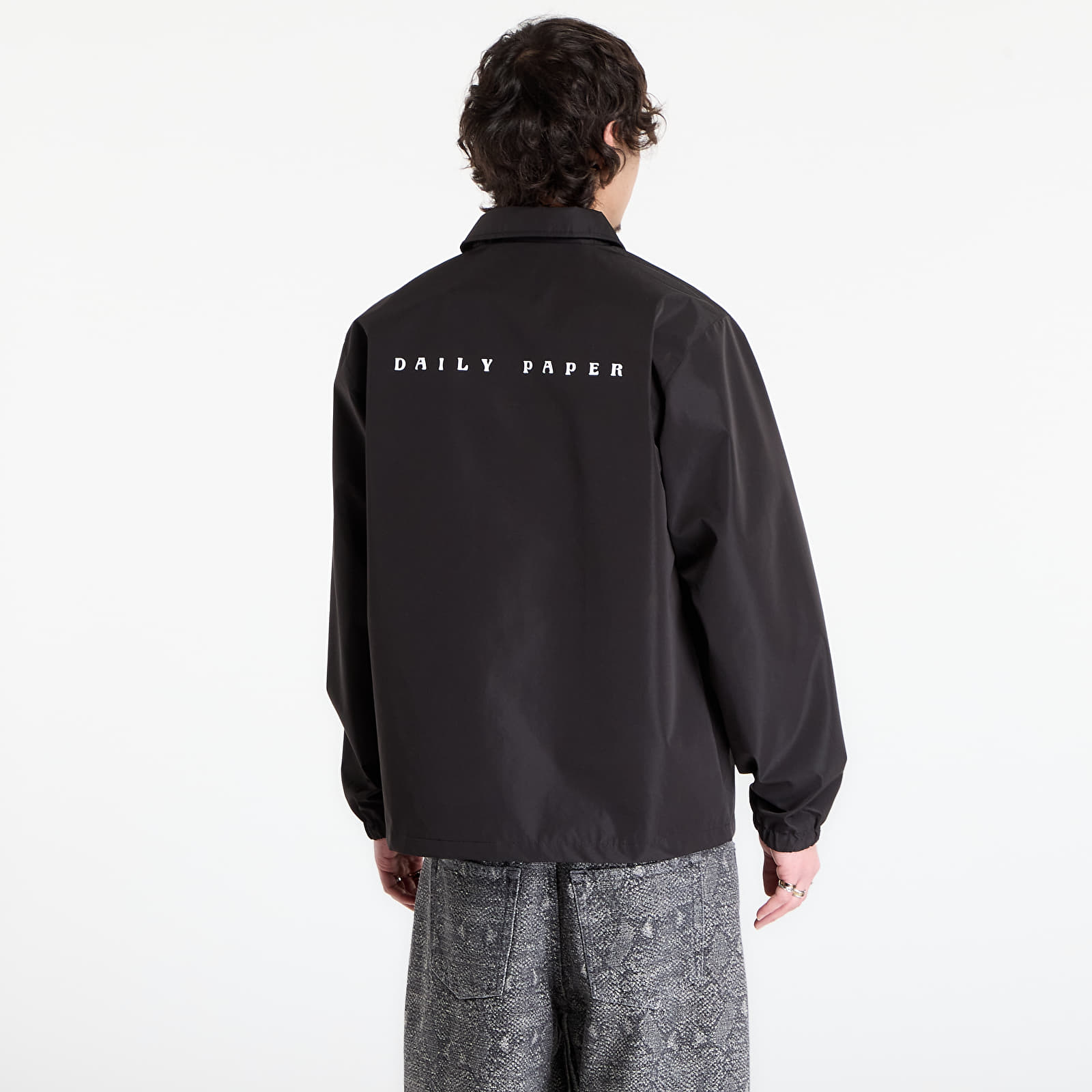 Якета Daily Paper Alias Dias Coach Jacket Black