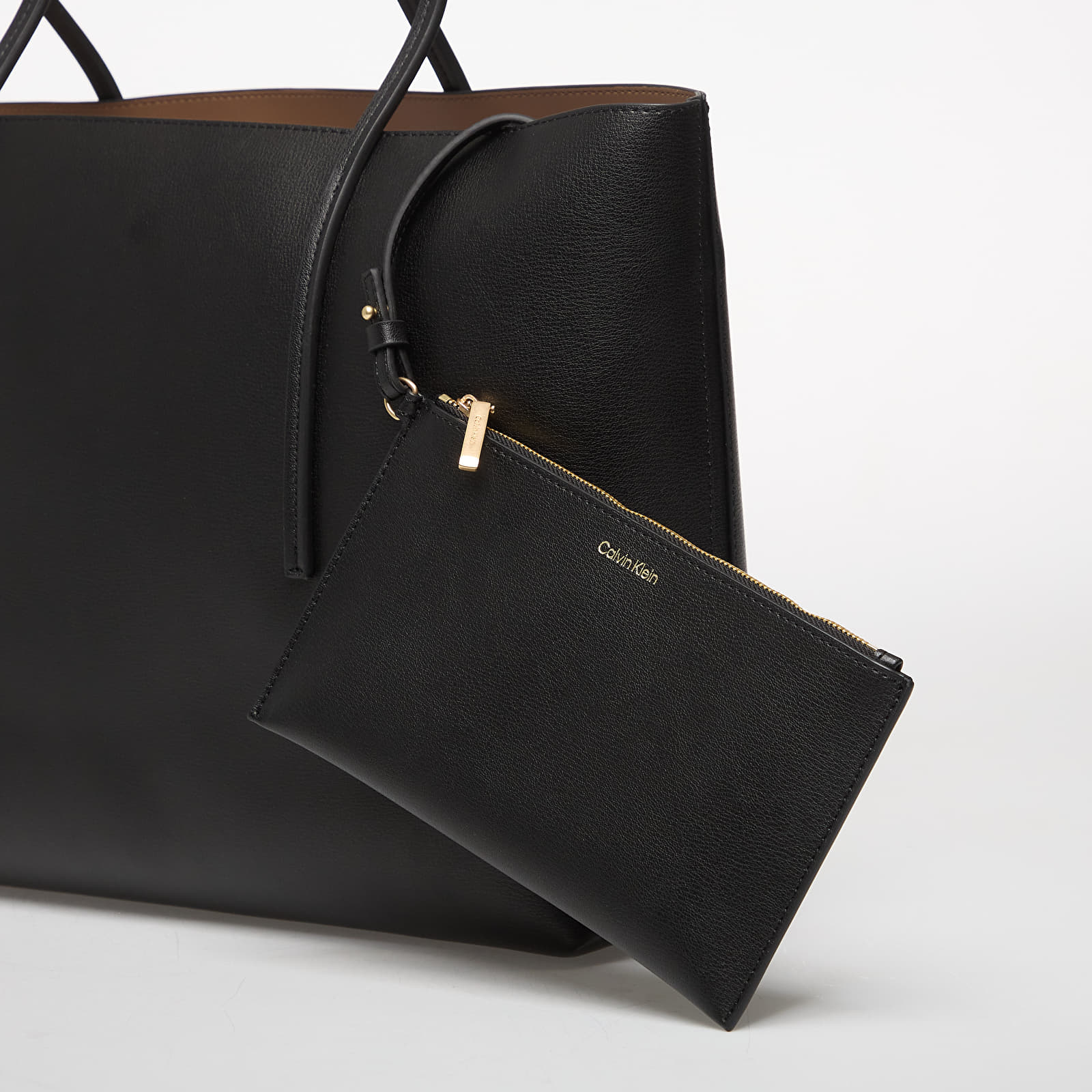 Käekotid Calvin Klein Foil Logo Tote W/ Pouch Black