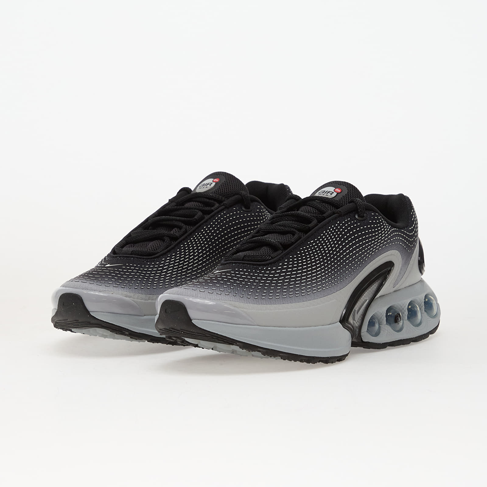 Vīriešu čības un apavi Nike Air Max Dn Se Black/ Black-Lt Smoke Grey