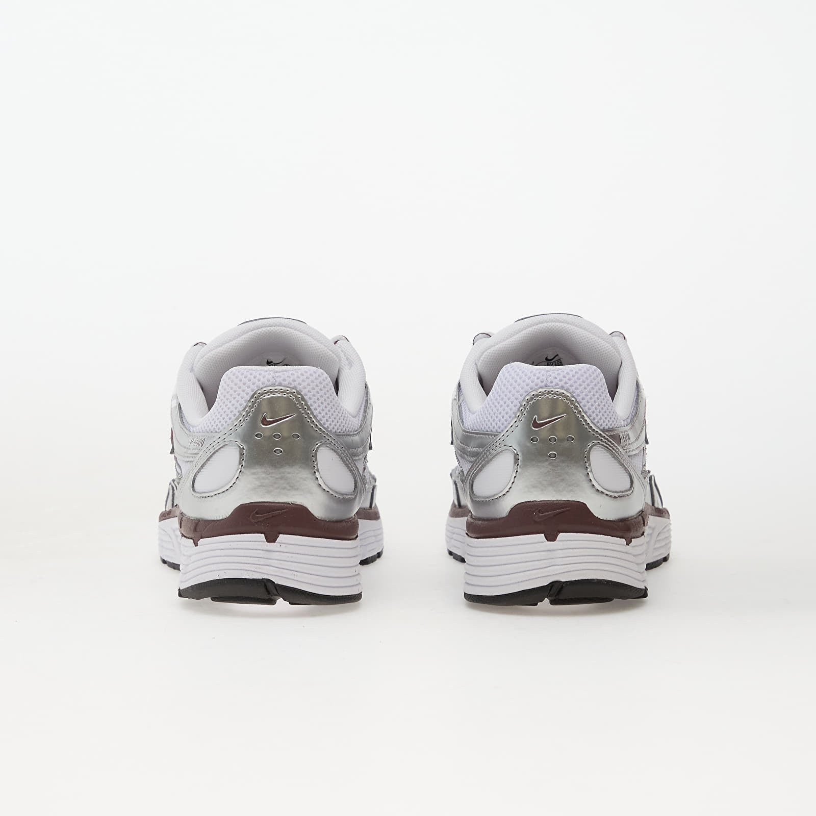 Ženski čevlji Nike W P-6000 White/ Tattoo-Metallic Silver-Black