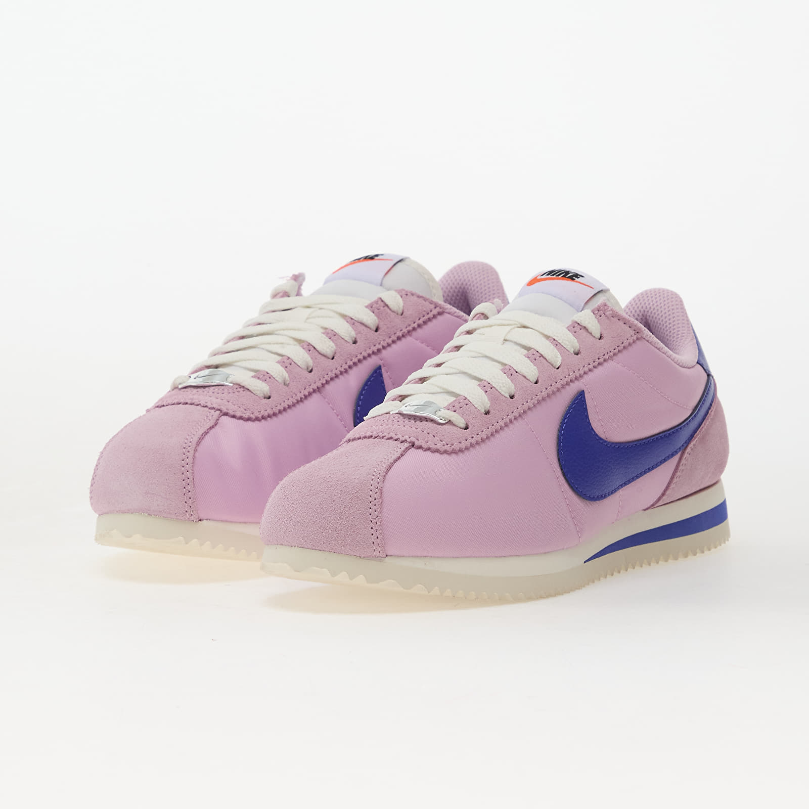 Sieviešu kedas un apavi Nike W Cortez Textile Lt Arctic Pink/ Paramount Blue-Sail