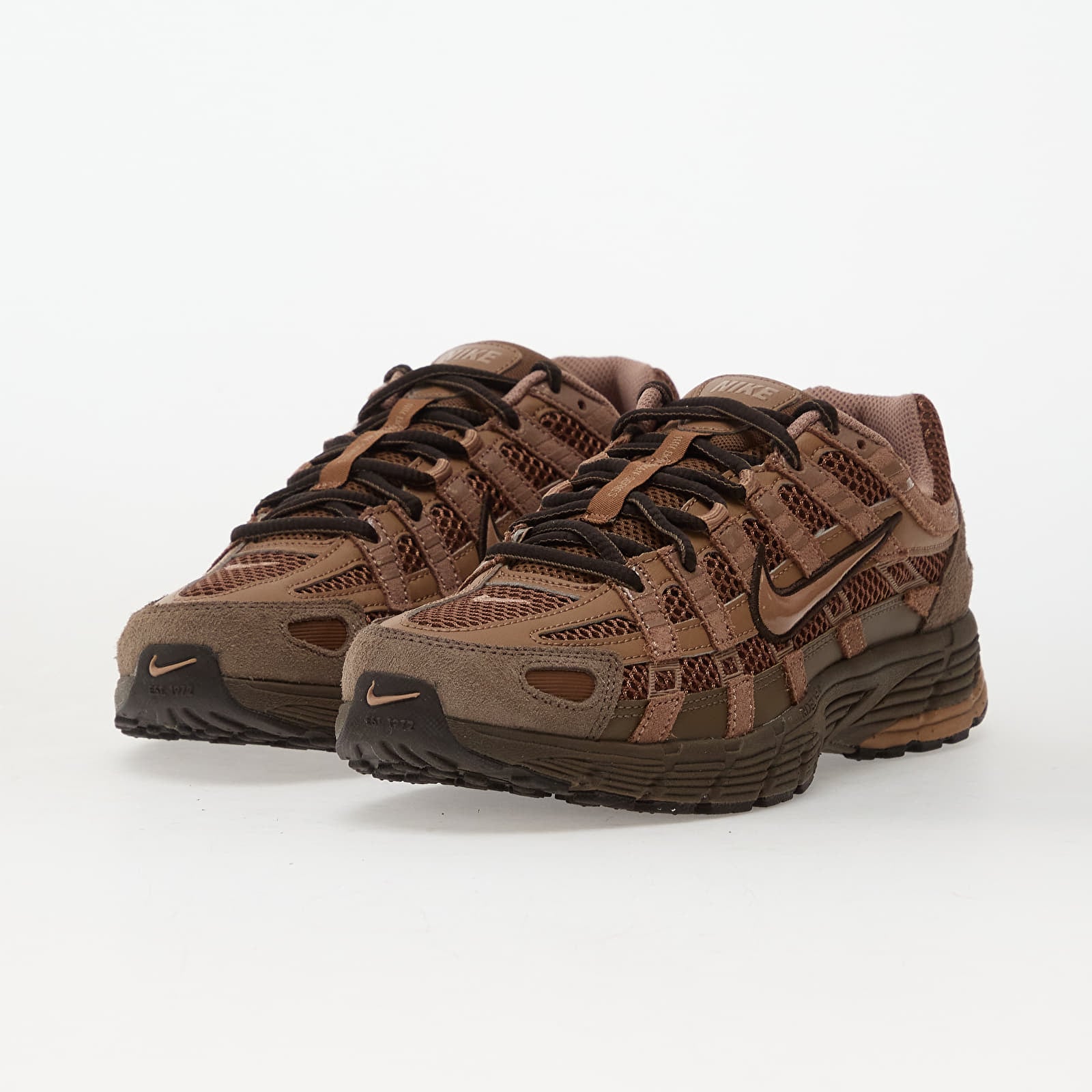 Scarpe uomo Nike P-6000 Suede Cacao Wow/ Archaeo Brown-Baroque Brown