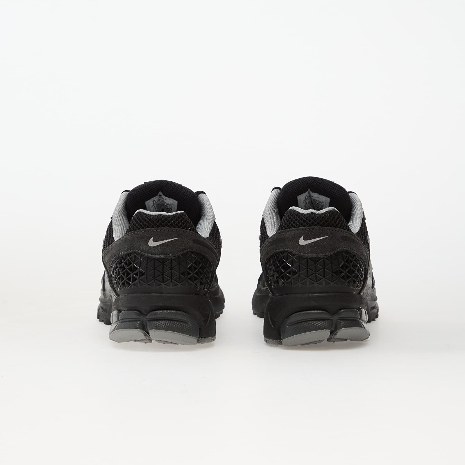 Miesten lenkkarit ja kengät Nike Zoom Vomero 5 Anthracite/ Black-Chrome-Flt Silver