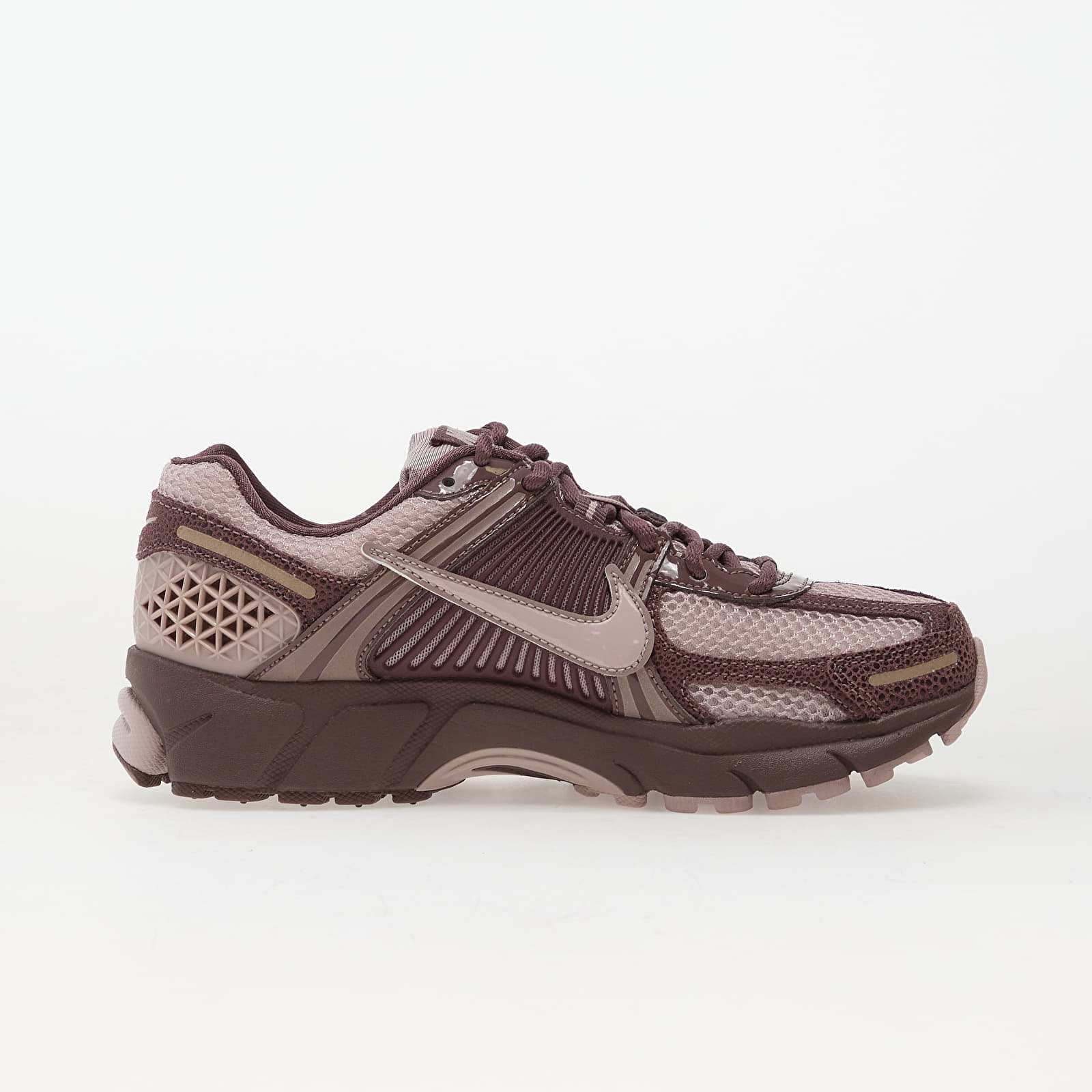 Dámske topánky a tenisky Nike W Zoom Vomero 5 Tattoo/ Particle Rose-Particle Rose