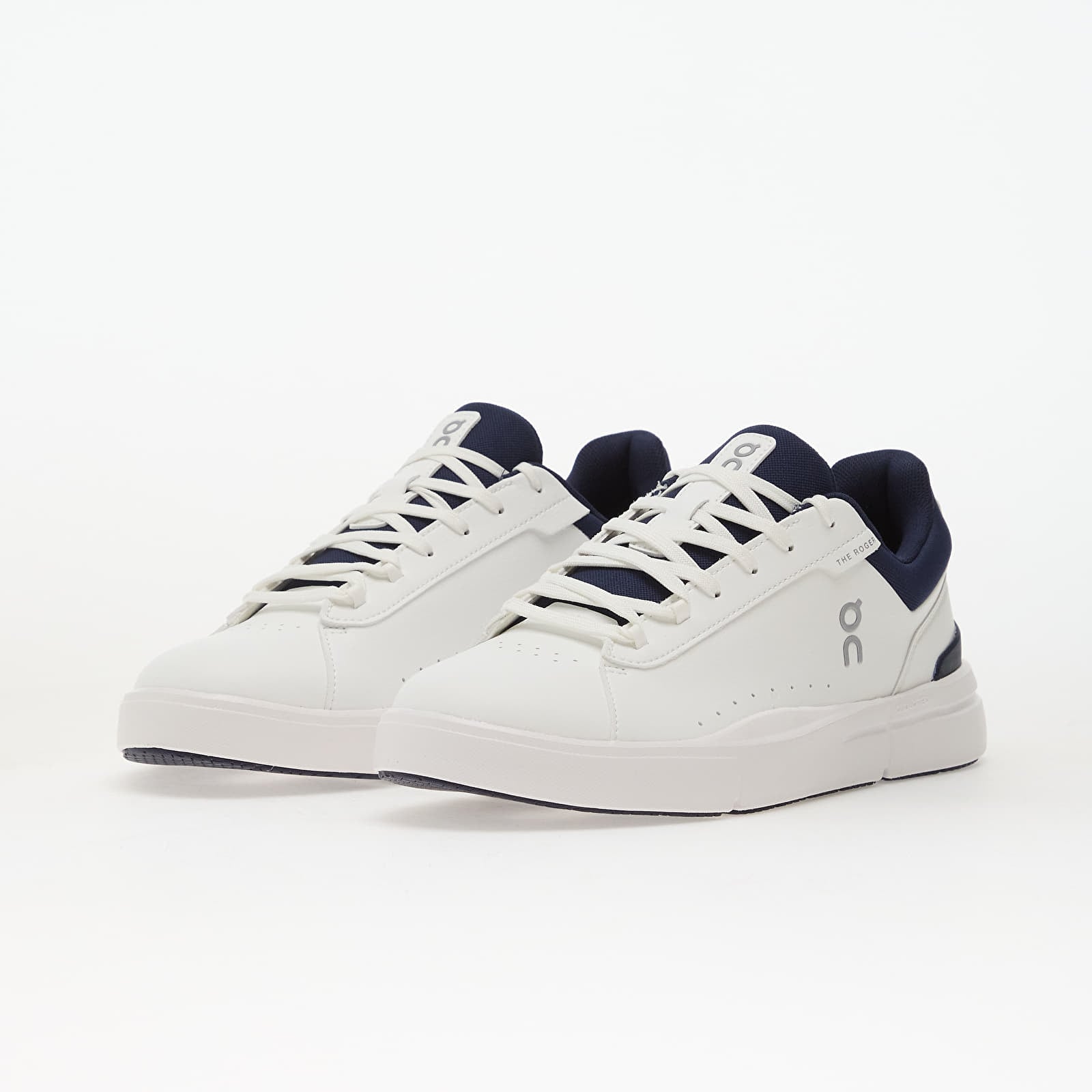 Men's sneakers and shoes On M THE ROGER Advantage White/ Midnight
