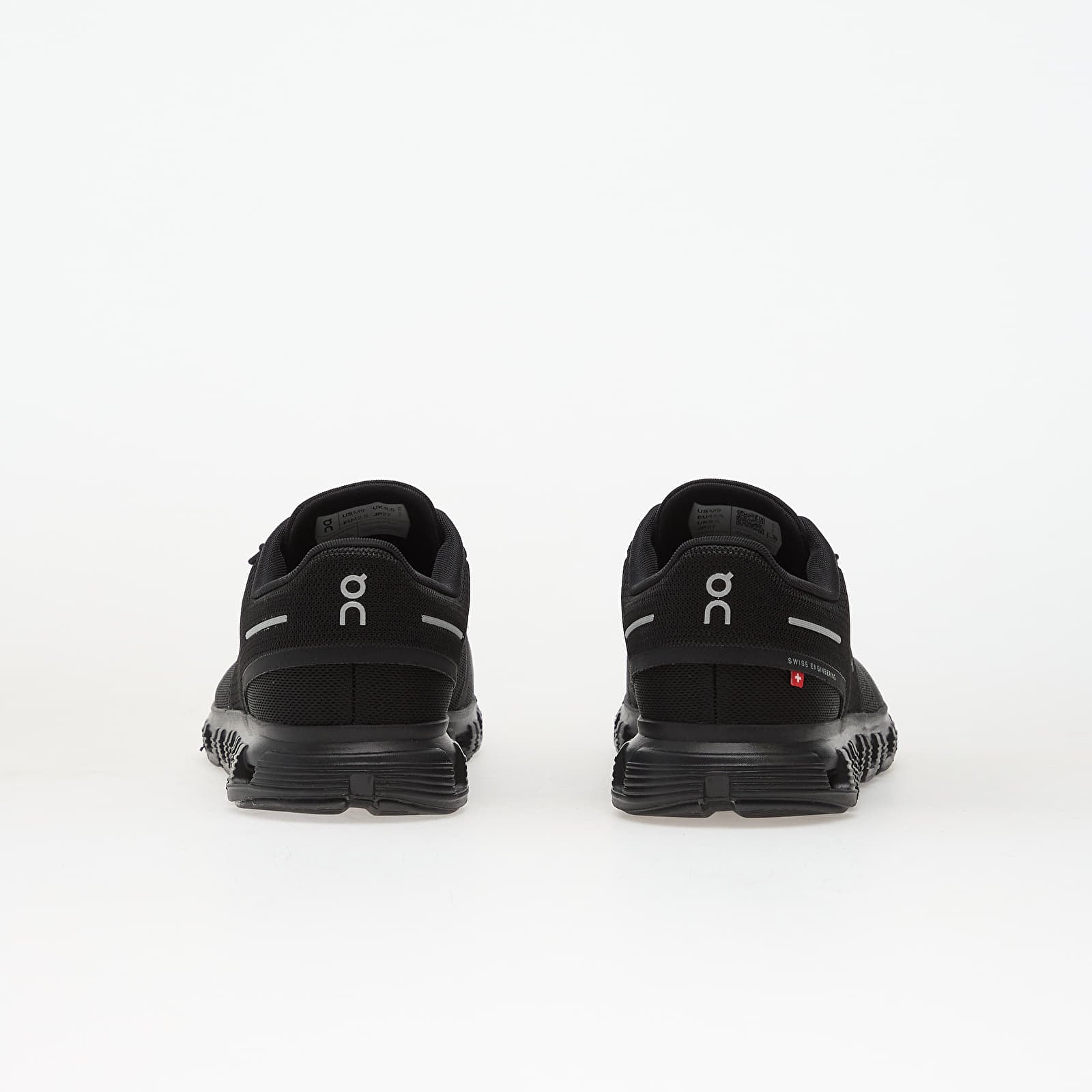 Men's sneakers and shoes On M Cloud 6 Wide Black/ Black