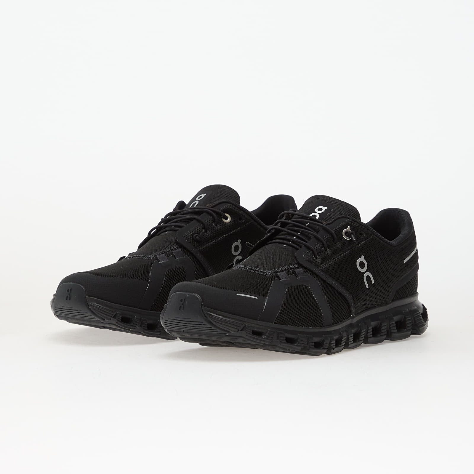 Men's sneakers and shoes On M Cloud 6 Wide Black/ Black