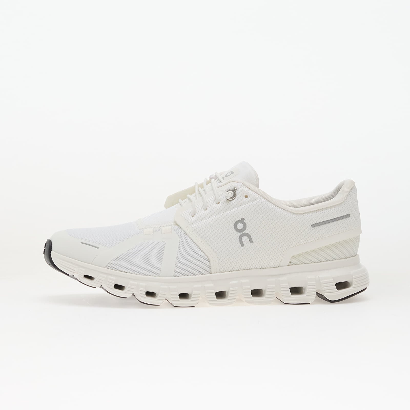 Women's sneakers and shoes On W Cloud 6 Wide White/ White