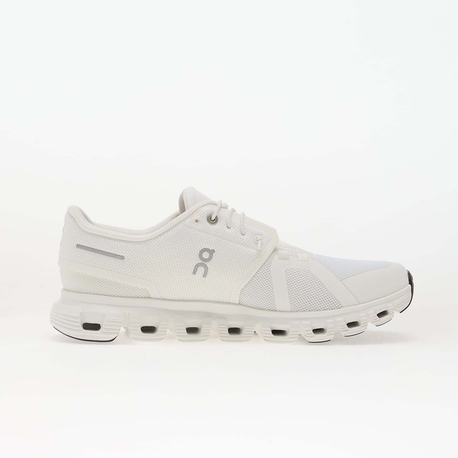 Women's sneakers and shoes On W Cloud 6 Wide White/ White
