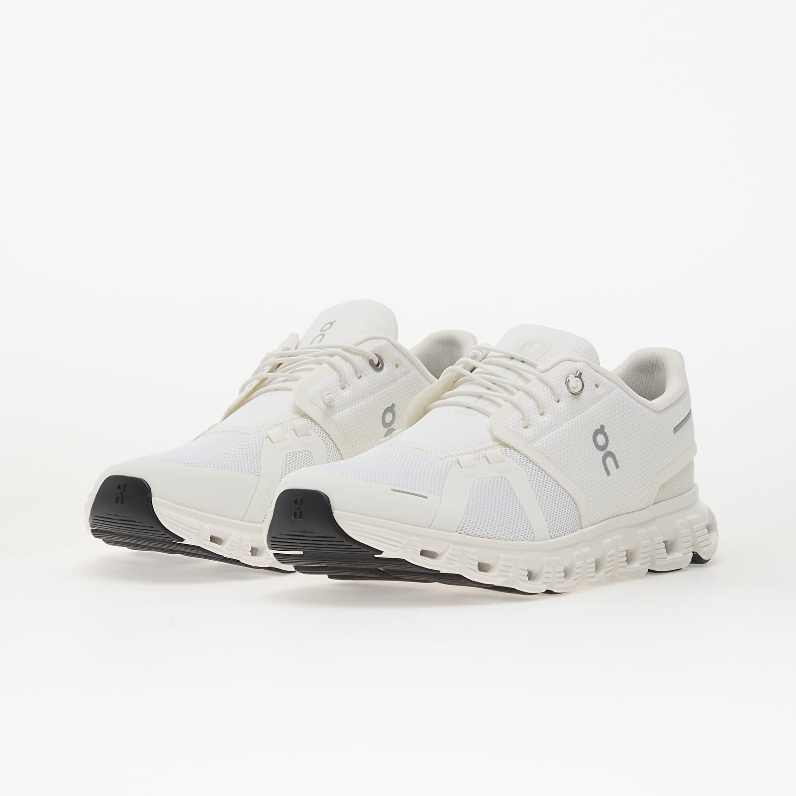Women's sneakers and shoes On W Cloud 6 Wide White/ White