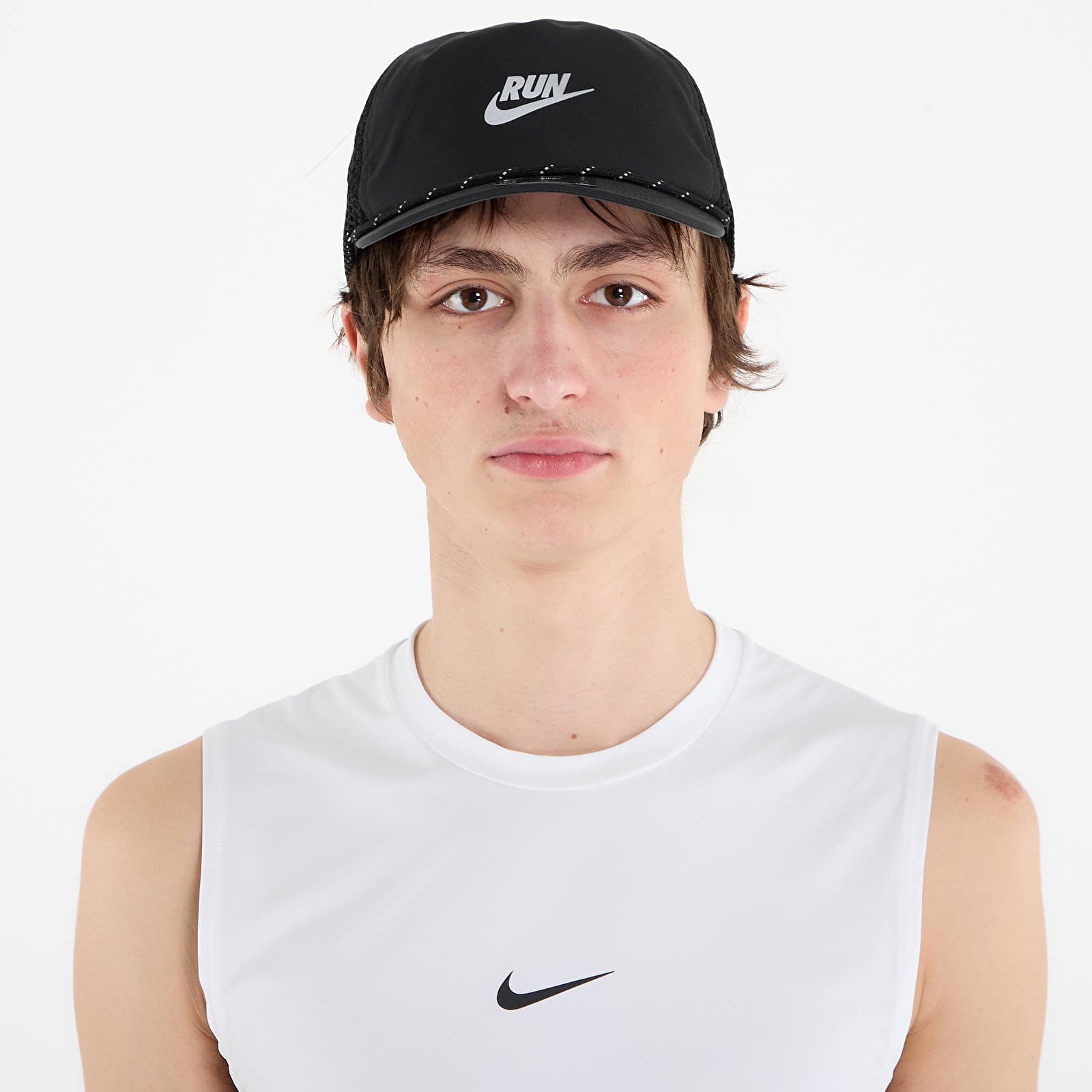 Men's caps Nike Pro Dri-FIT Unstructured Swoosh Run Cap Black/ Anthracite/ Reflective Silv