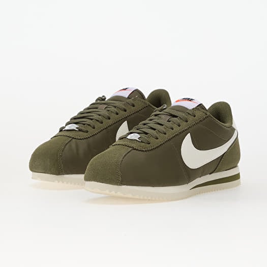 nike cortez khaki