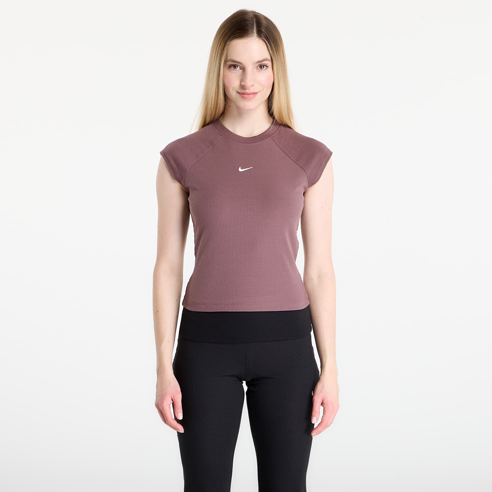 Oberteile Nike Sportswear Chill Knit Women's Tight Short-Sleeve Ribbed Top Tattoo/ Sail